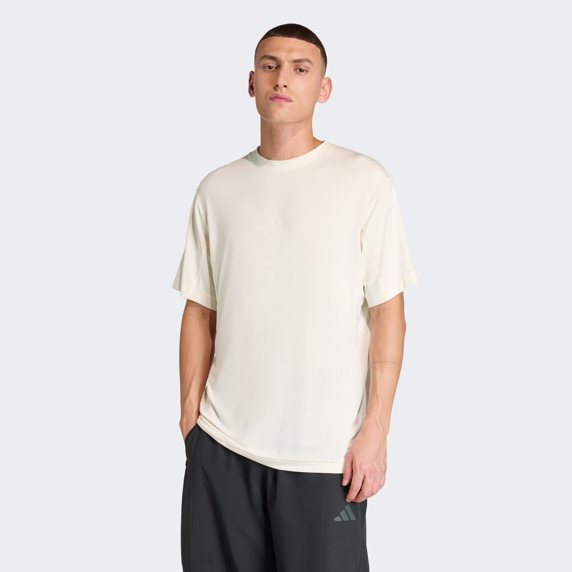 Adidas მამაკაცის მაისური