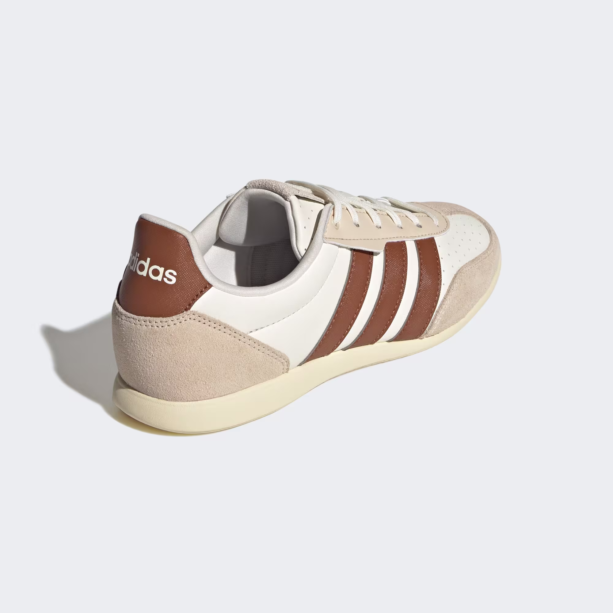 Adidas ქალის სპორტული ფეხსაცმელი