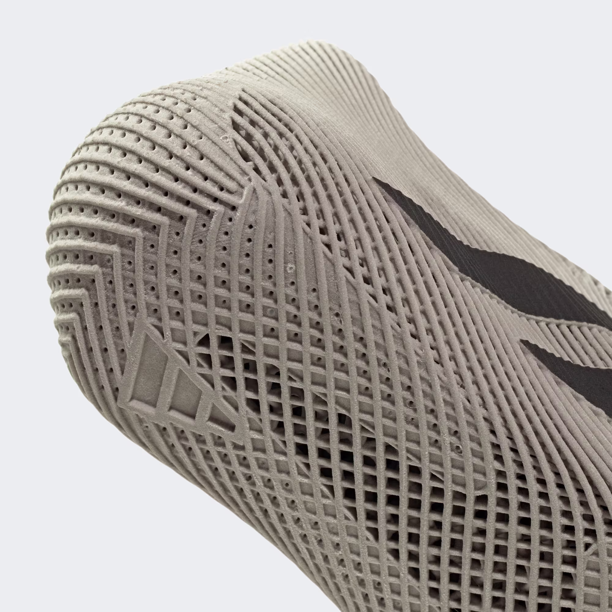 Adidas მამაკაცის სპორტული ფეხსაცმელი