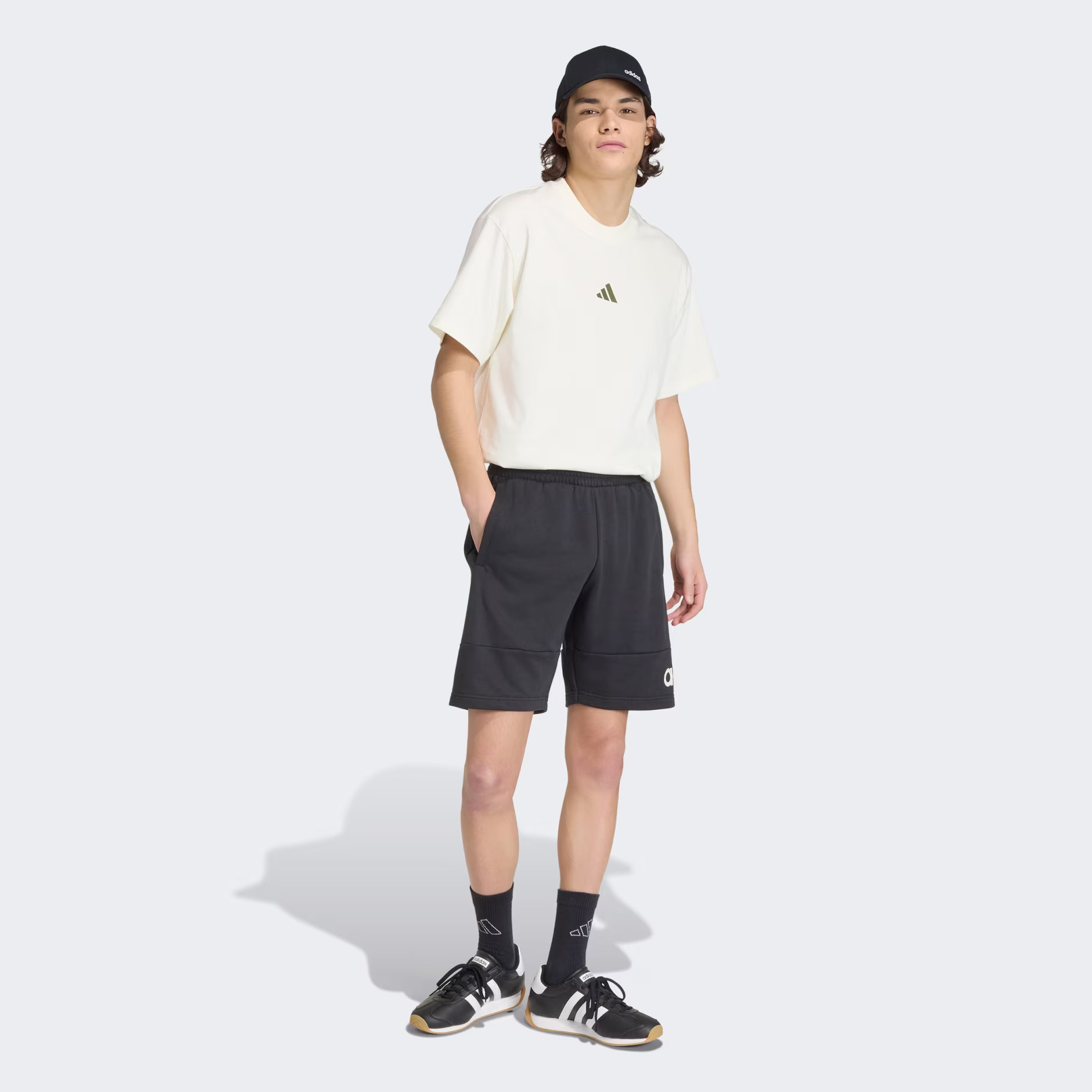 Adidas მამაკაცის მაისური