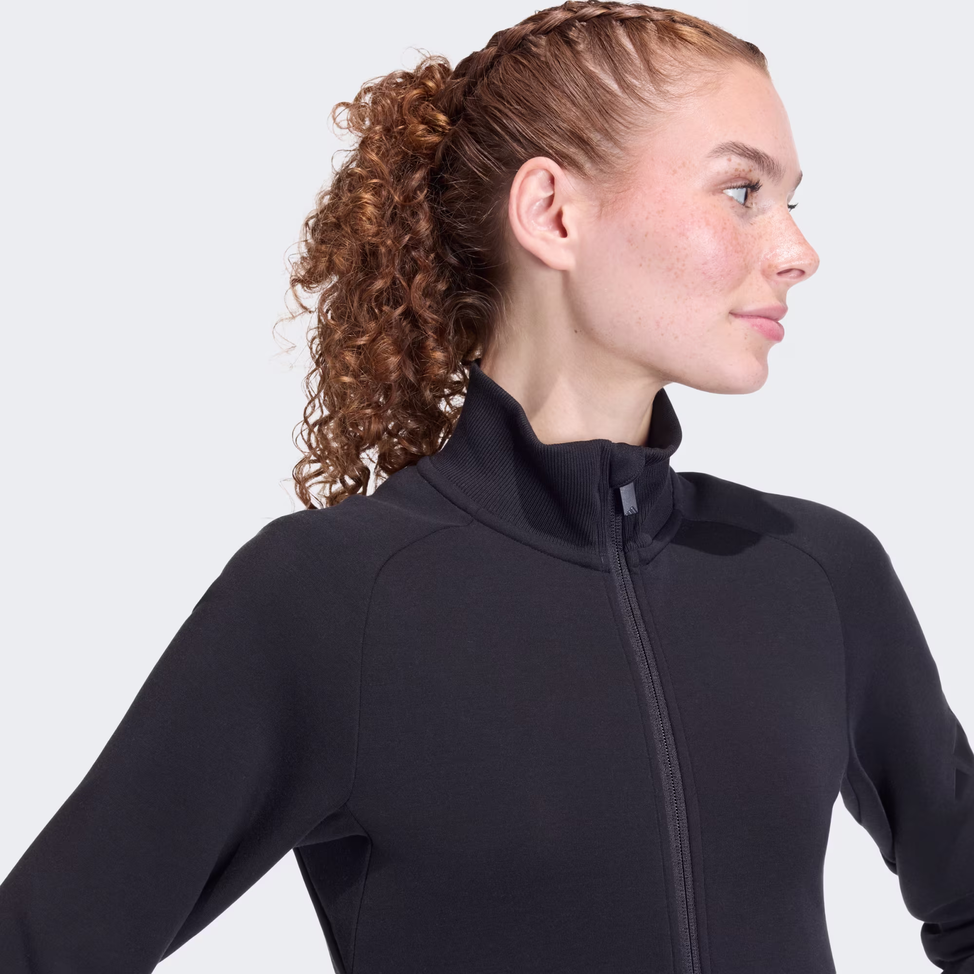 Adidas ქალის  ქურთუკი
