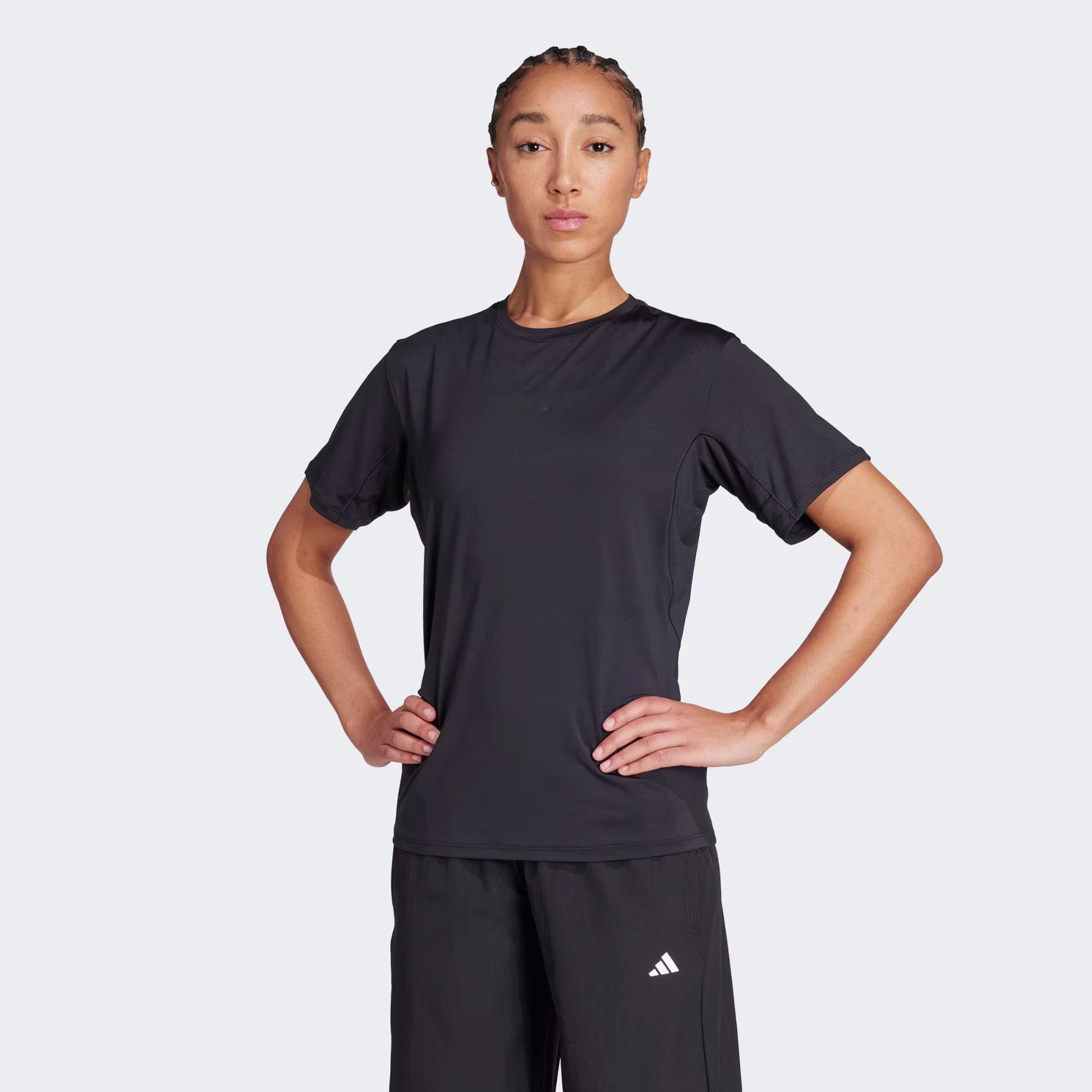Adidas ქალის სპორტული ფეხსაცმელი
