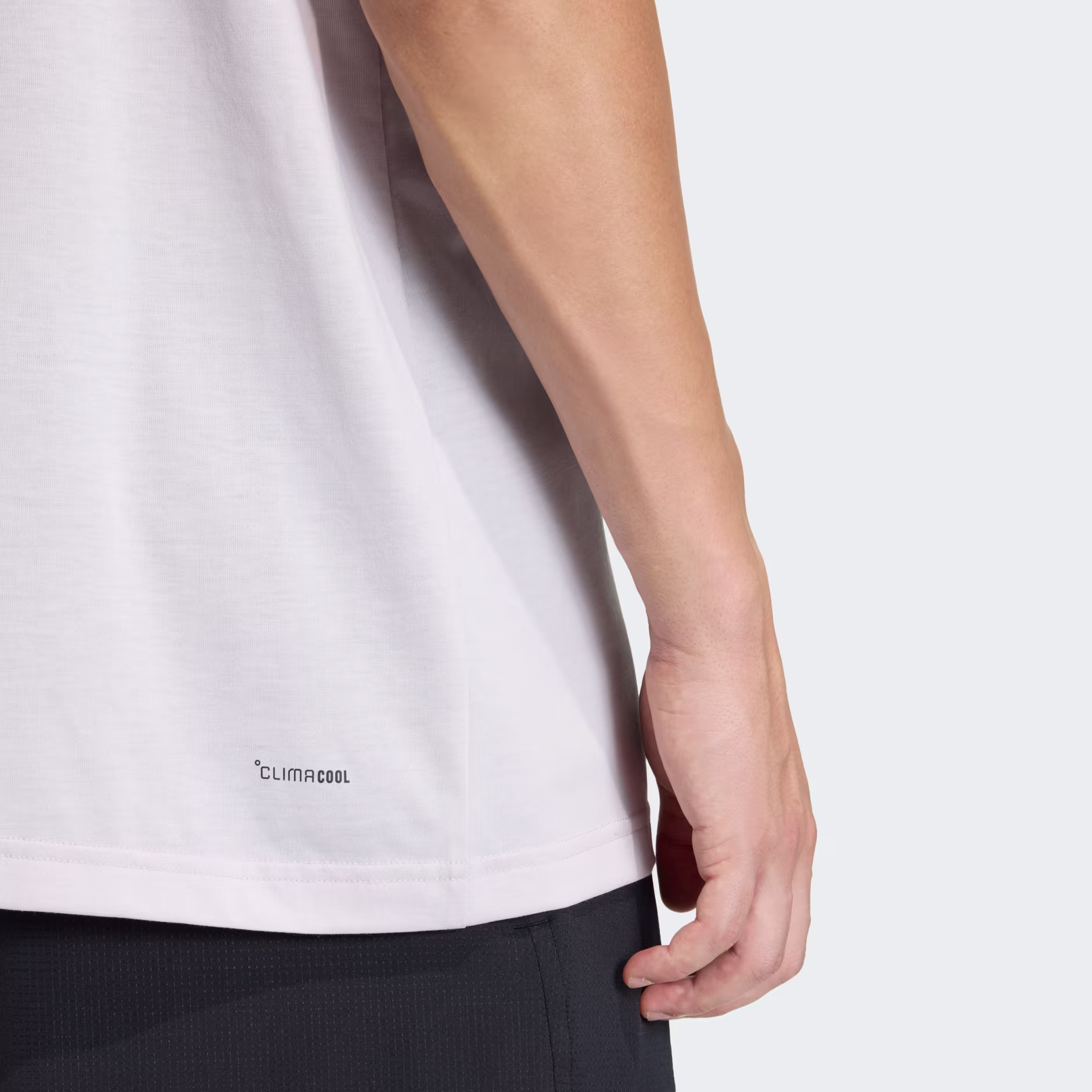 Adidas მამაკაცის მაისური
