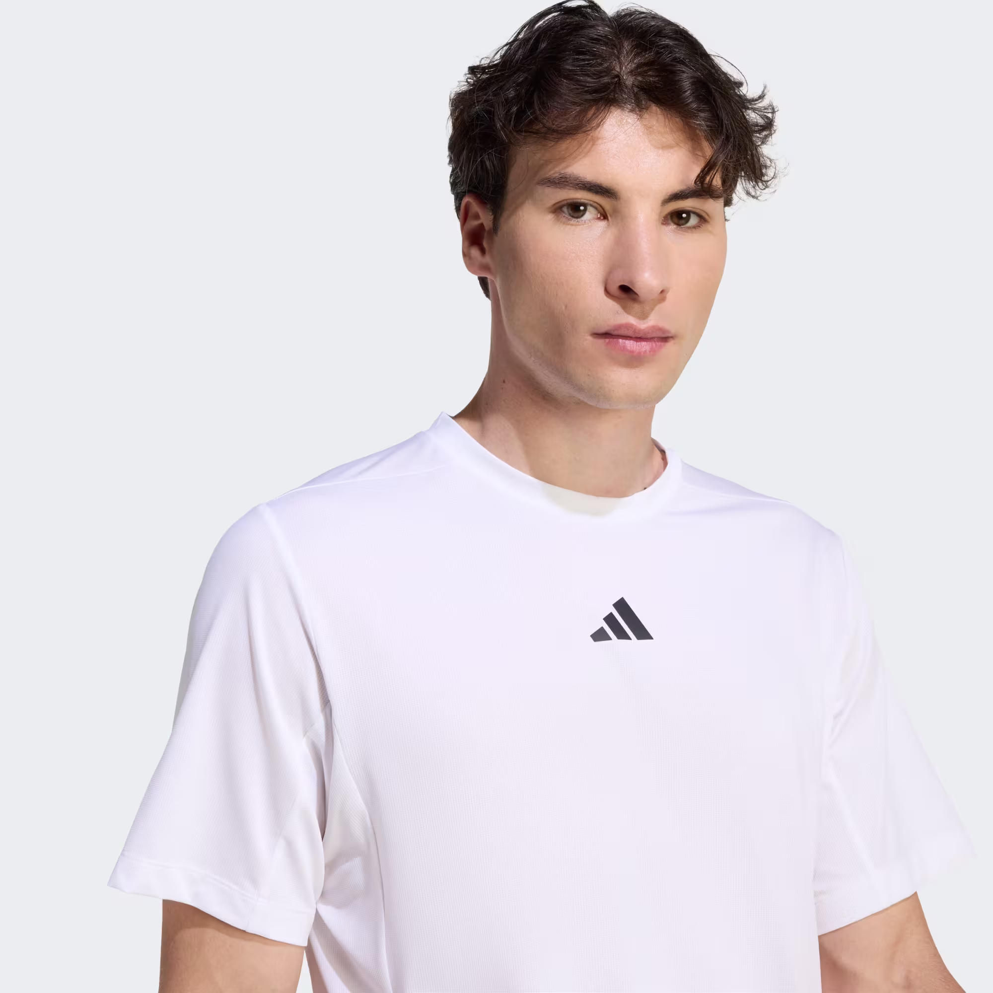 Adidas მამაკაცის მაისური