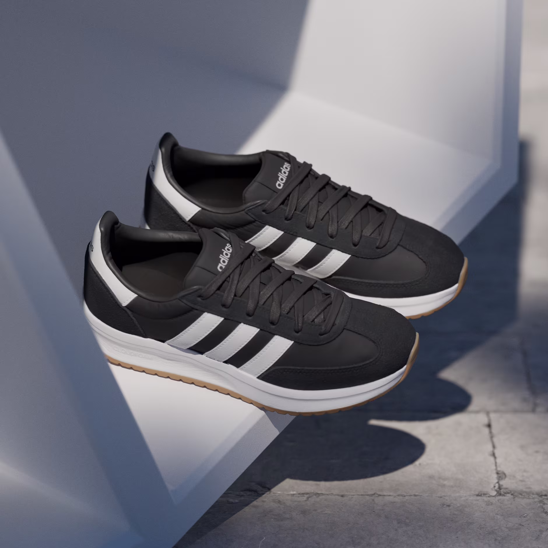 Adidas ქალის სპორტული ფეხსაცმელი RUN 70s 2.0