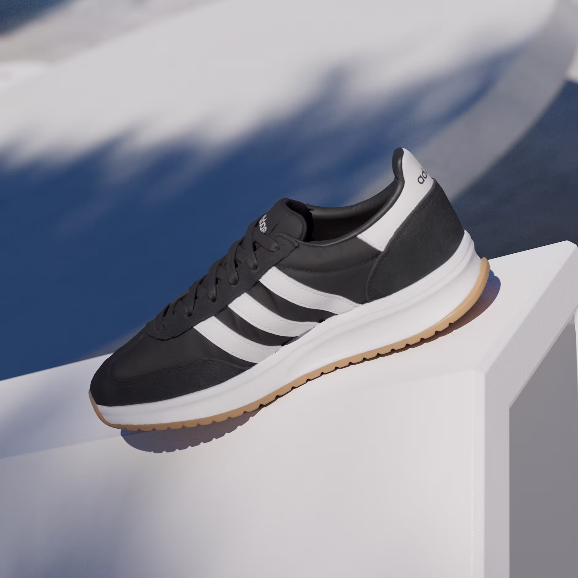 Adidas ქალის სპორტული ფეხსაცმელი RUN 70s 2.0