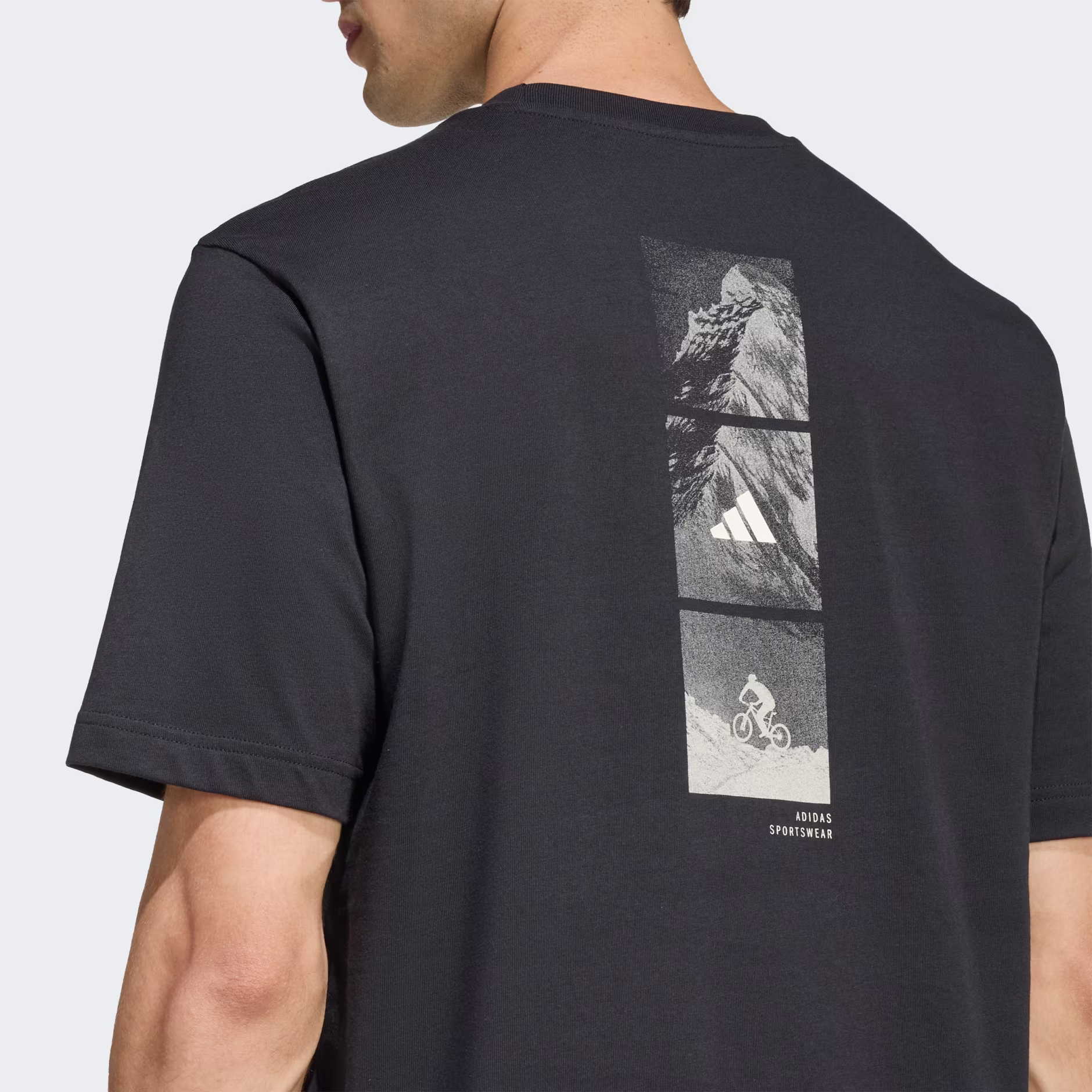 Adidas მამაკაცის მაისური