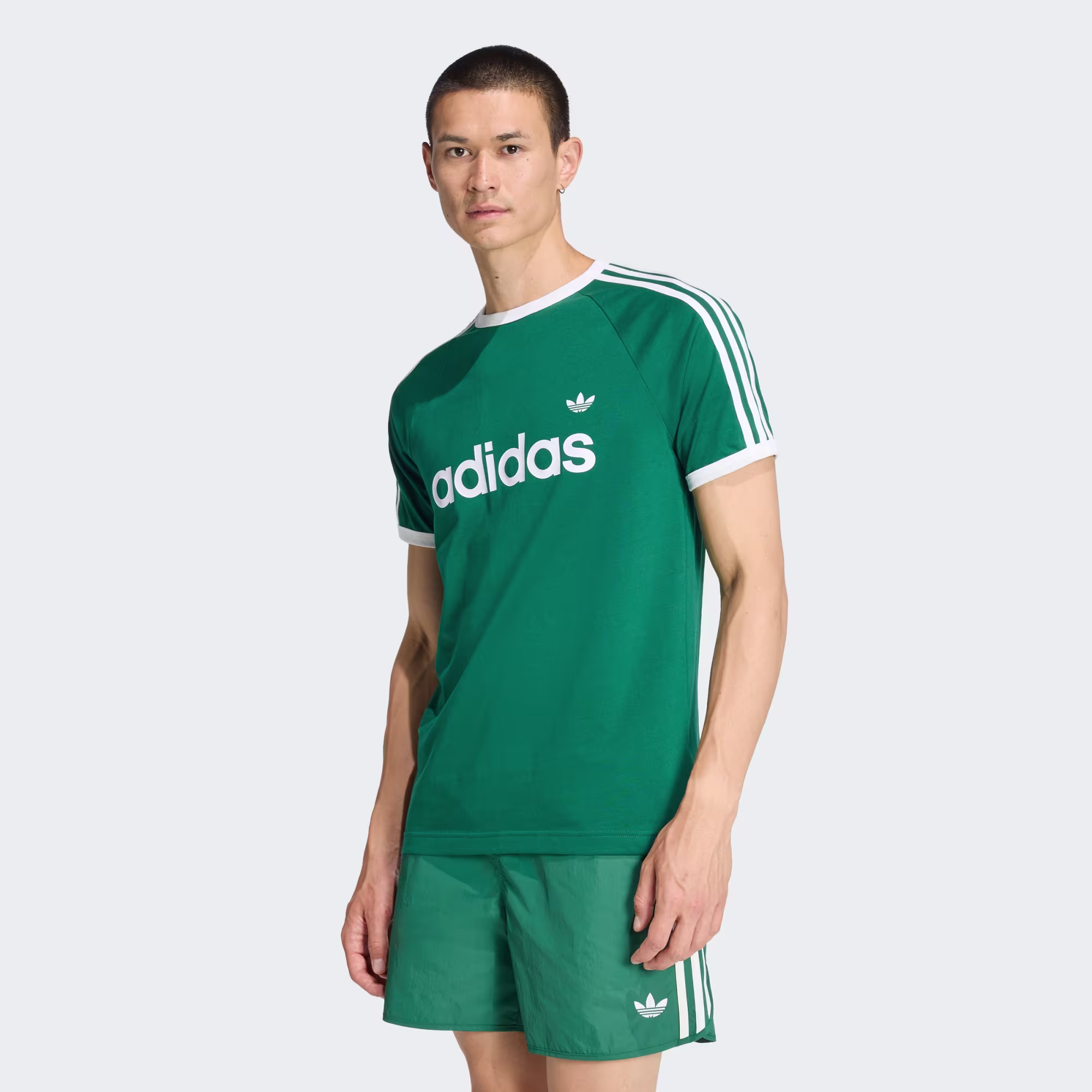 Adidas მამაკაცის მაისური