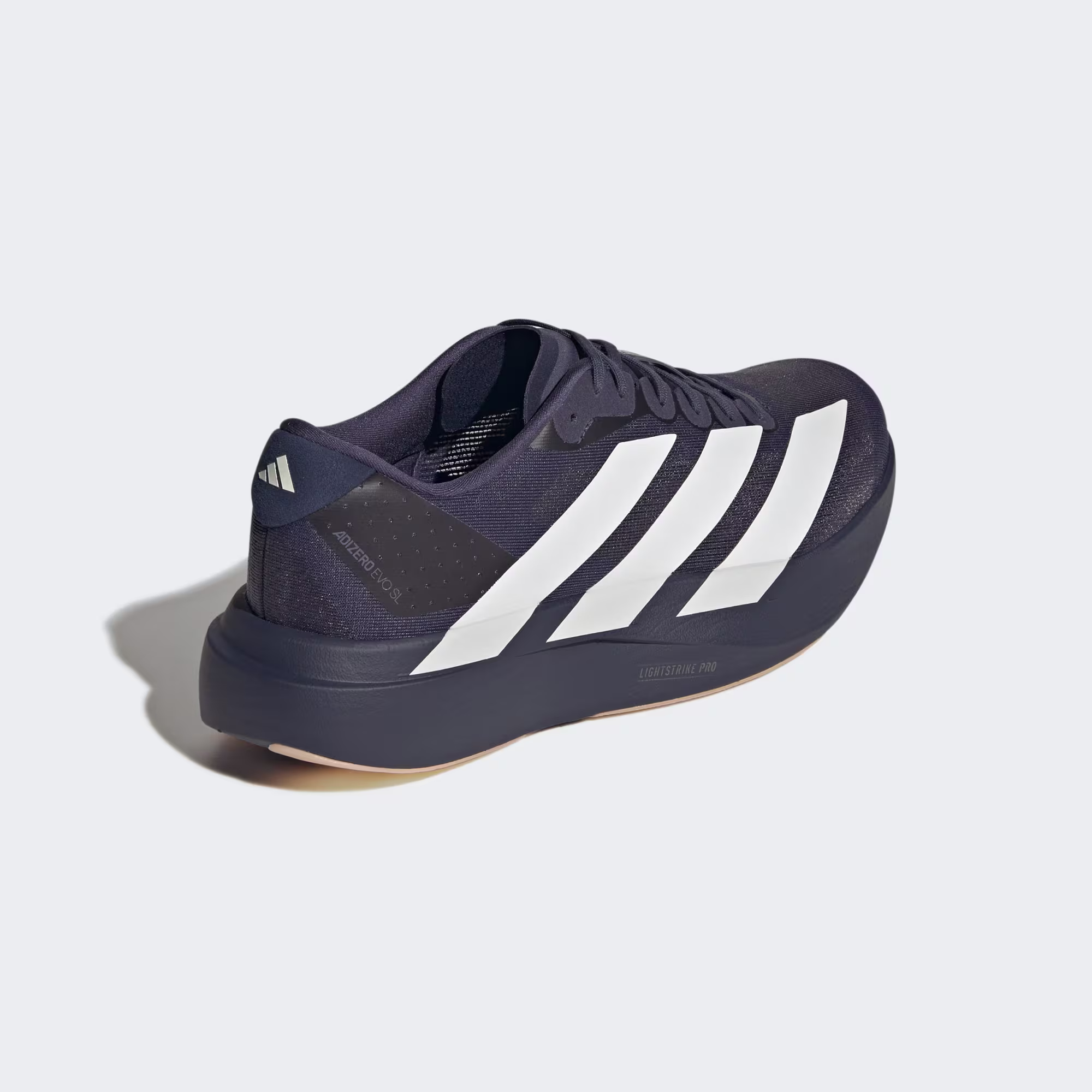 Adidas მამაკაცის სპორტული ფეხსაცმელი