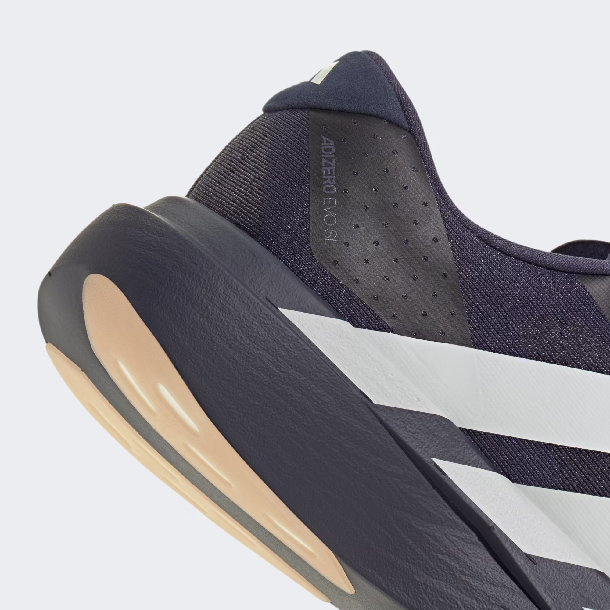 Adidas მამაკაცის სპორტული ფეხსაცმელი