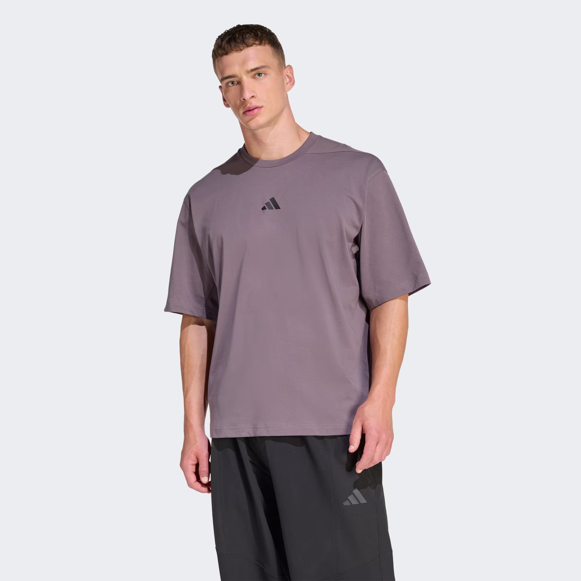 Adidas მამაკაცის მაისური