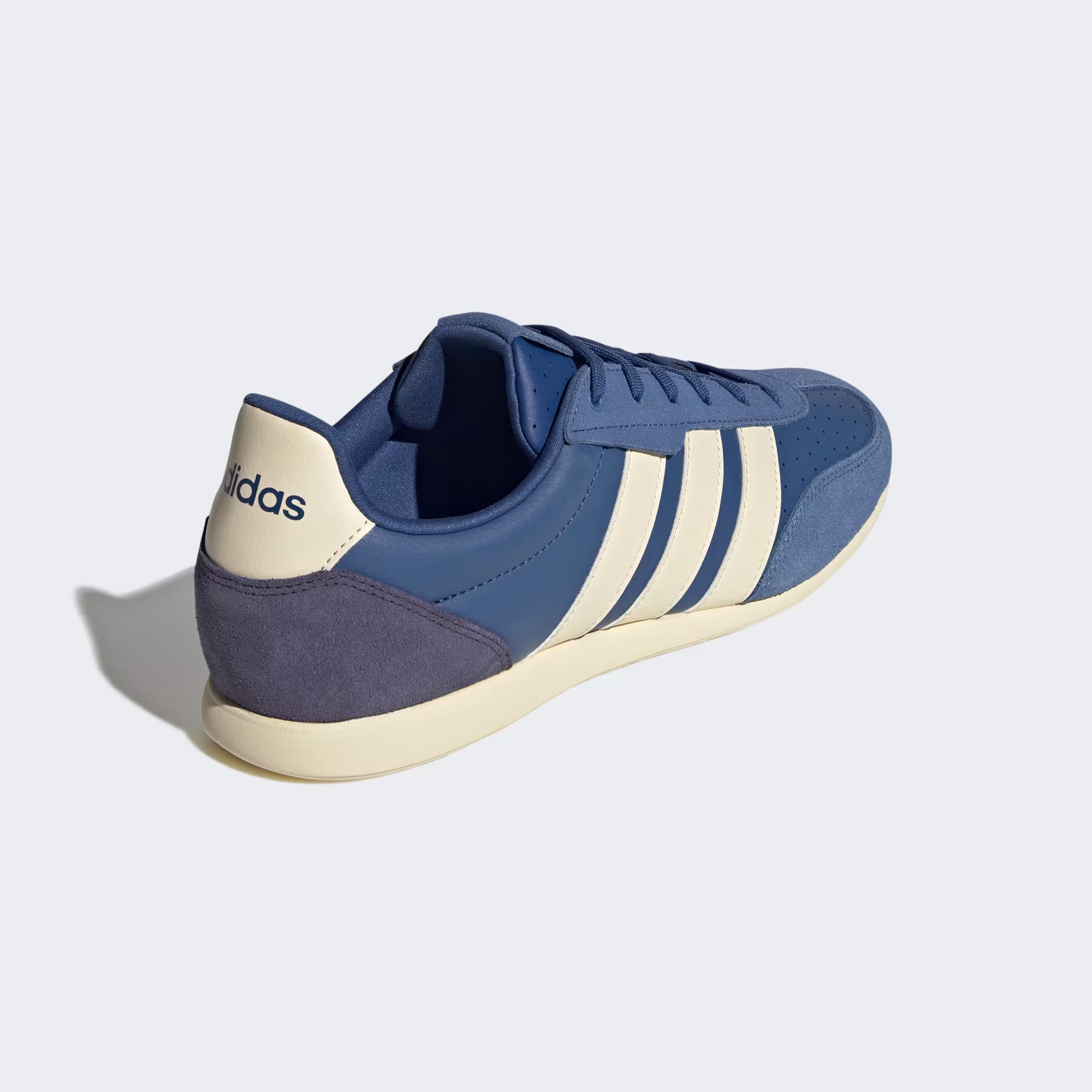 Adidas მამაკაცის სპორტული ფეხსაცმელი