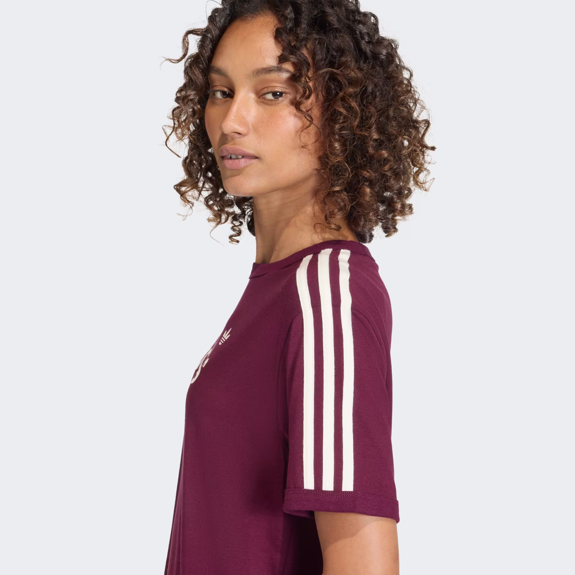 Adidas ქალის მაისური