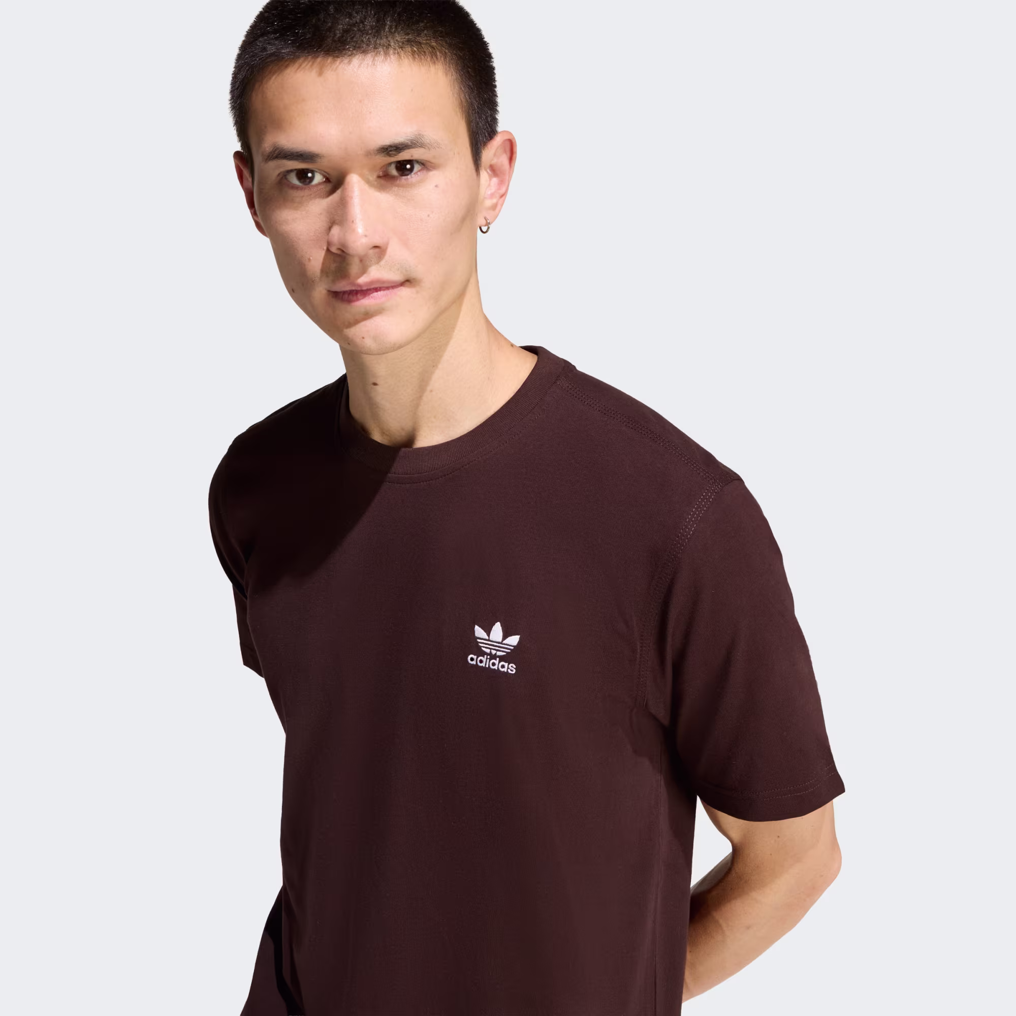 Adidas მამაკაცის მაისური