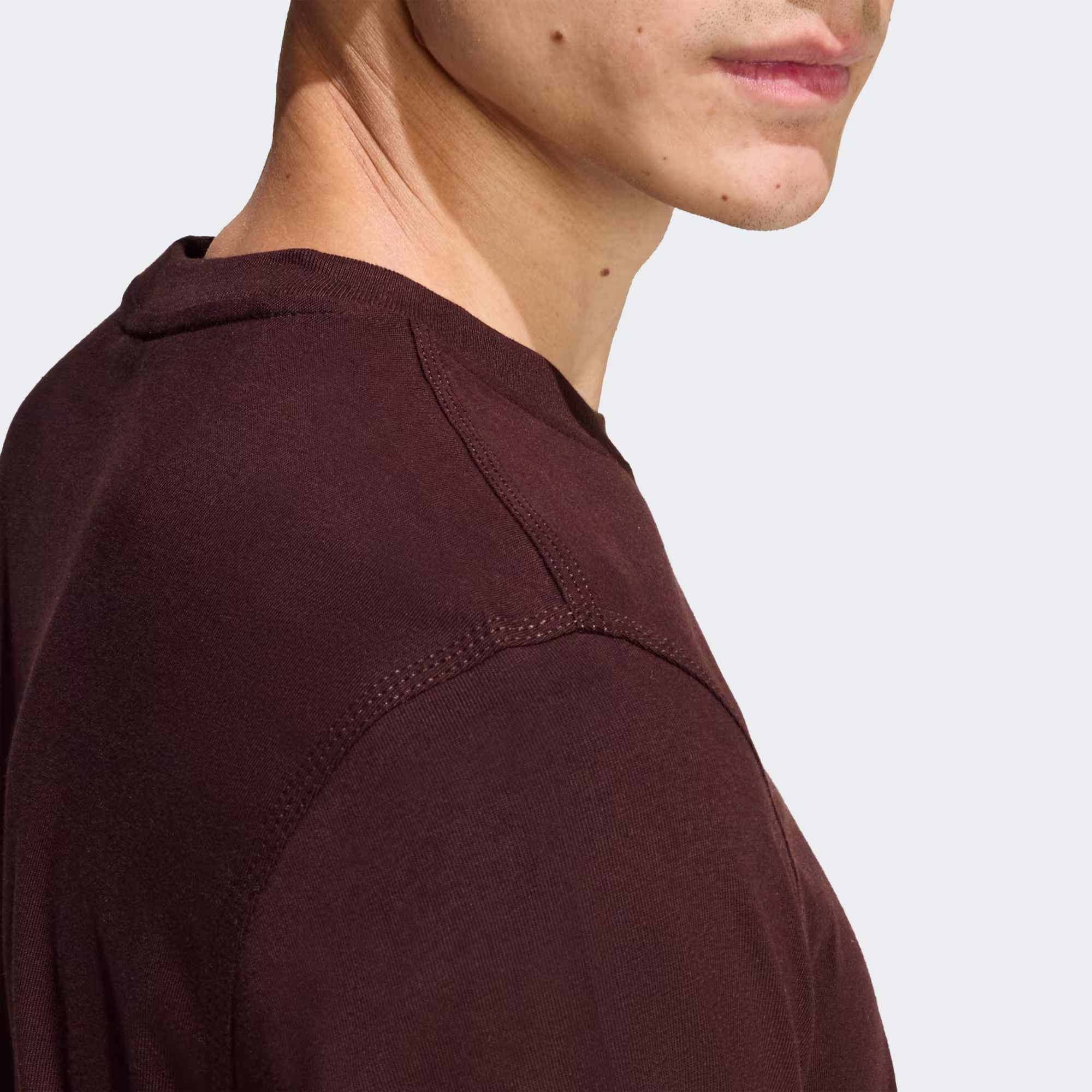 Adidas მამაკაცის მაისური