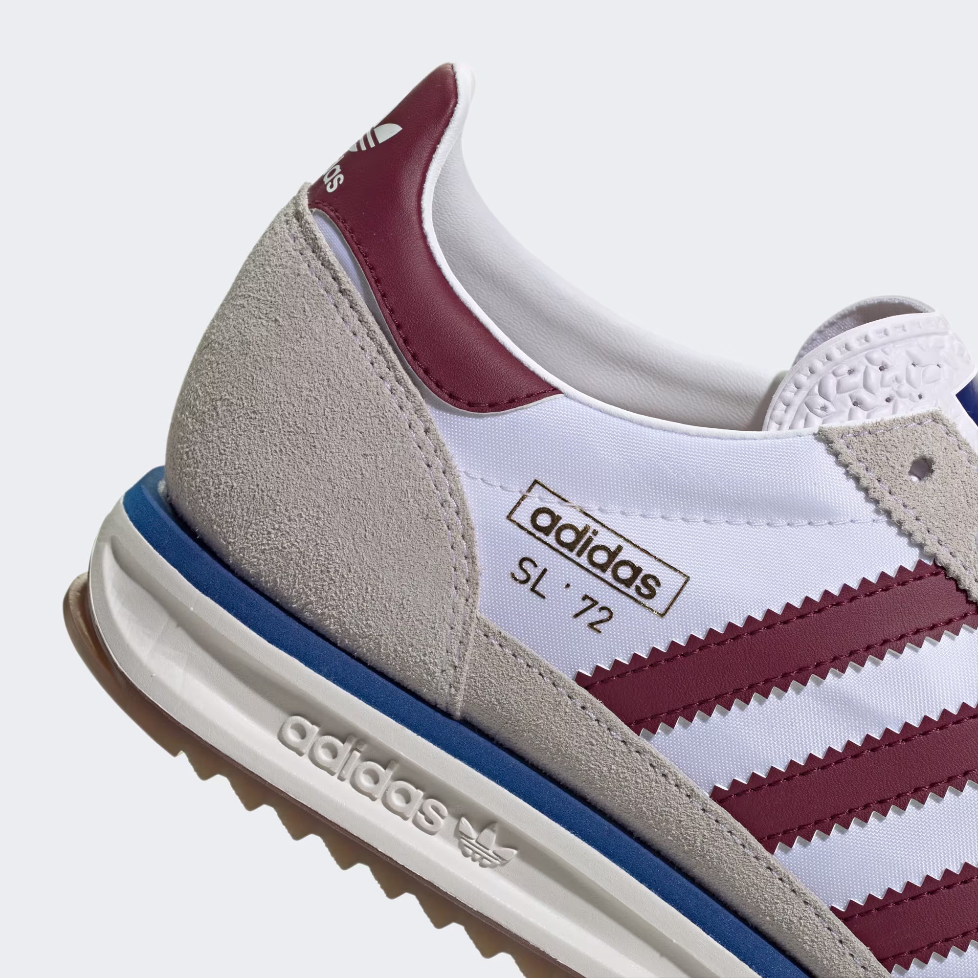 Adidas მამაკაცის სპორტული ფეხსაცმელი