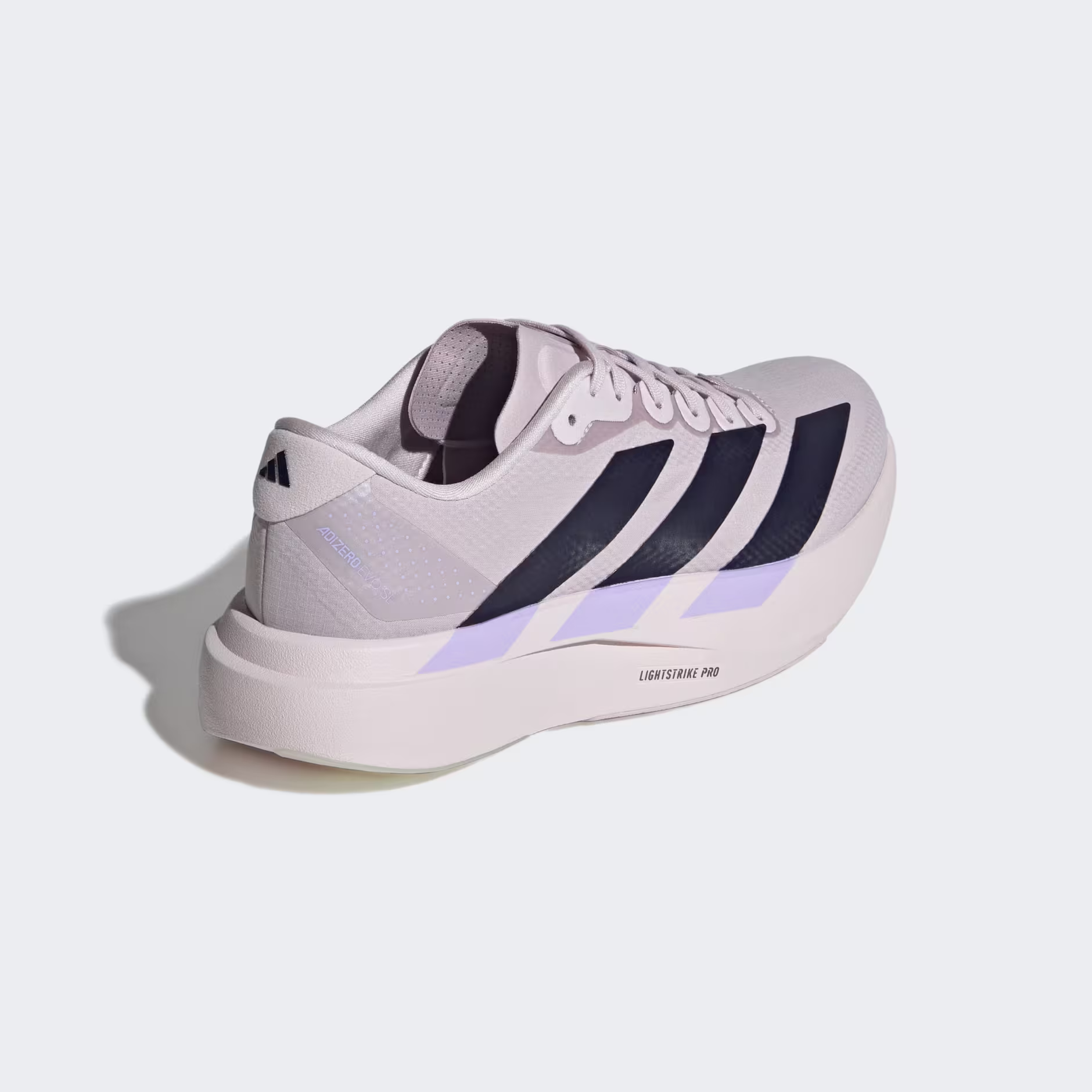 Adidas ქალის სპორტული ფეხსაცმელი