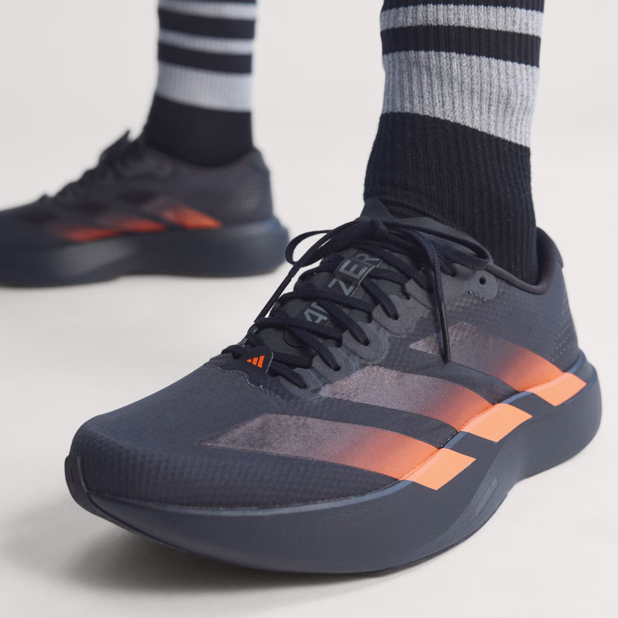 Adidas მამაკაცის სპორტული ფეხსაცმელი