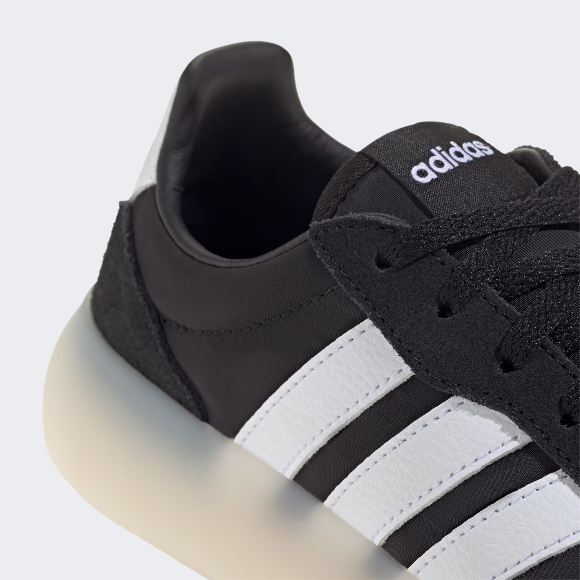 Adidas ბავშვის სპორტული ფეხსაცმელი