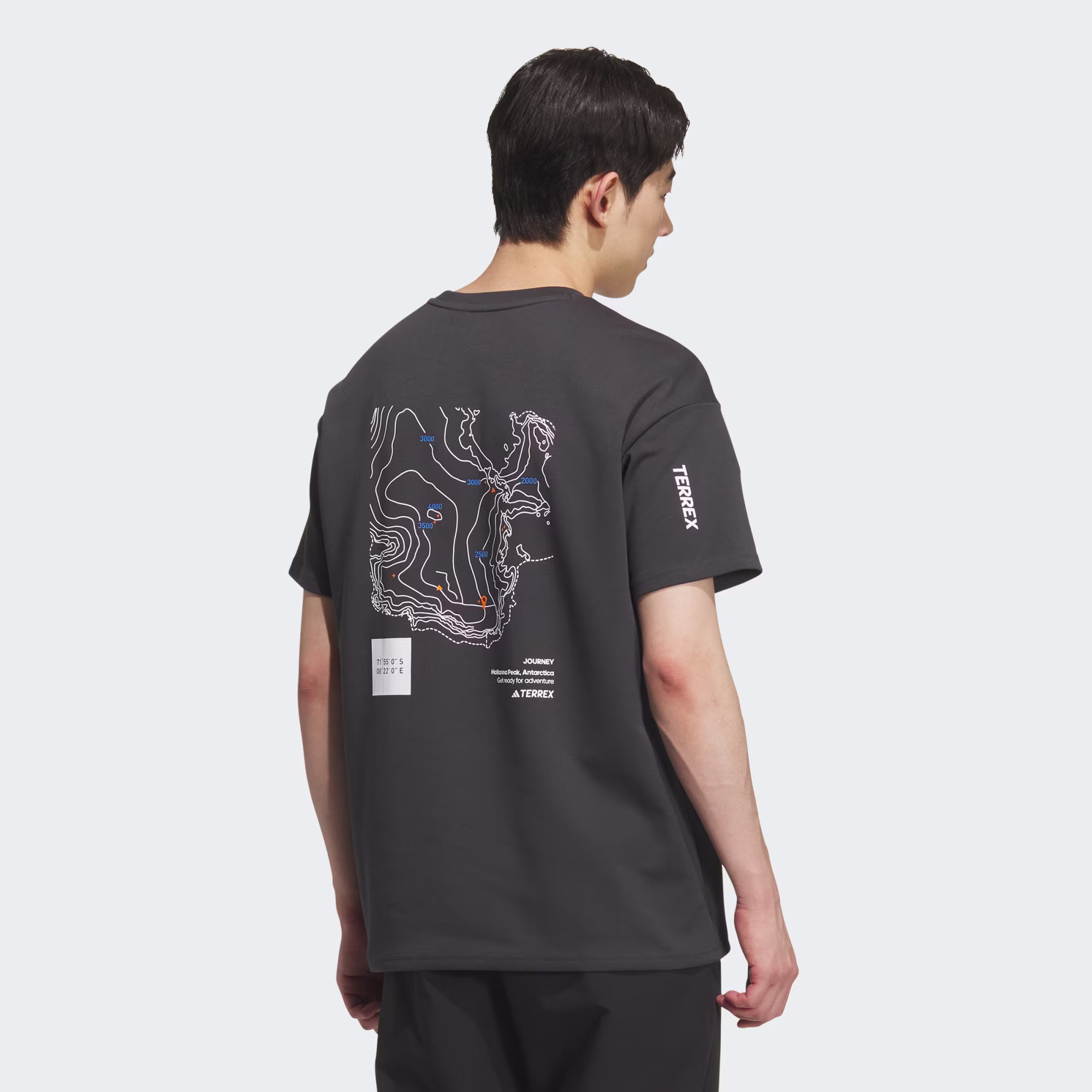 Adidas მამაკაცის მაისური