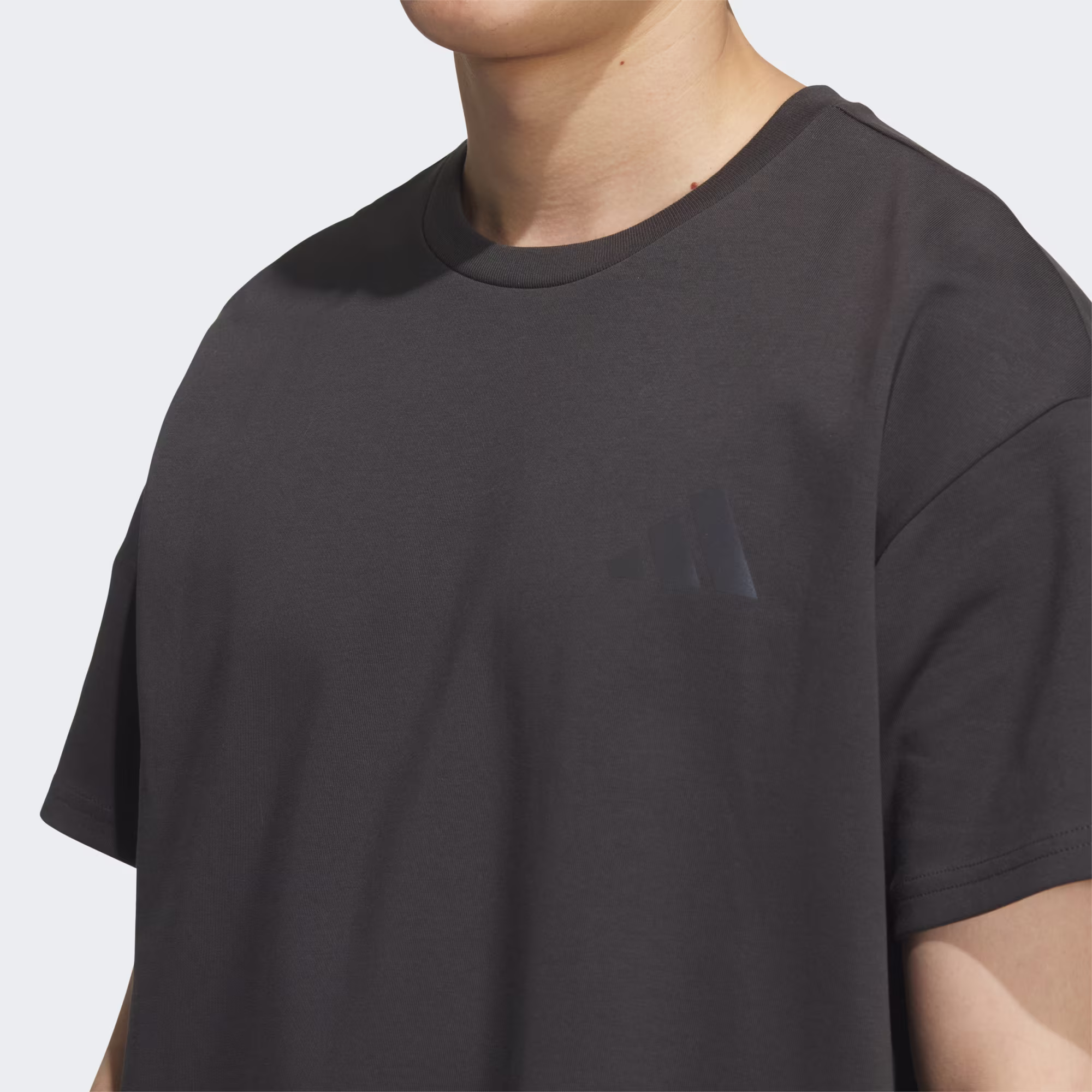 Adidas მამაკაცის მაისური