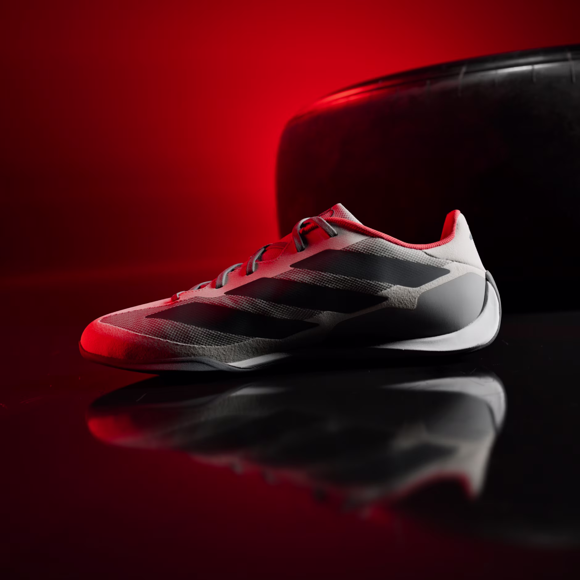 Adidas მამაკაცის სპორტული ფეხსაცმელი