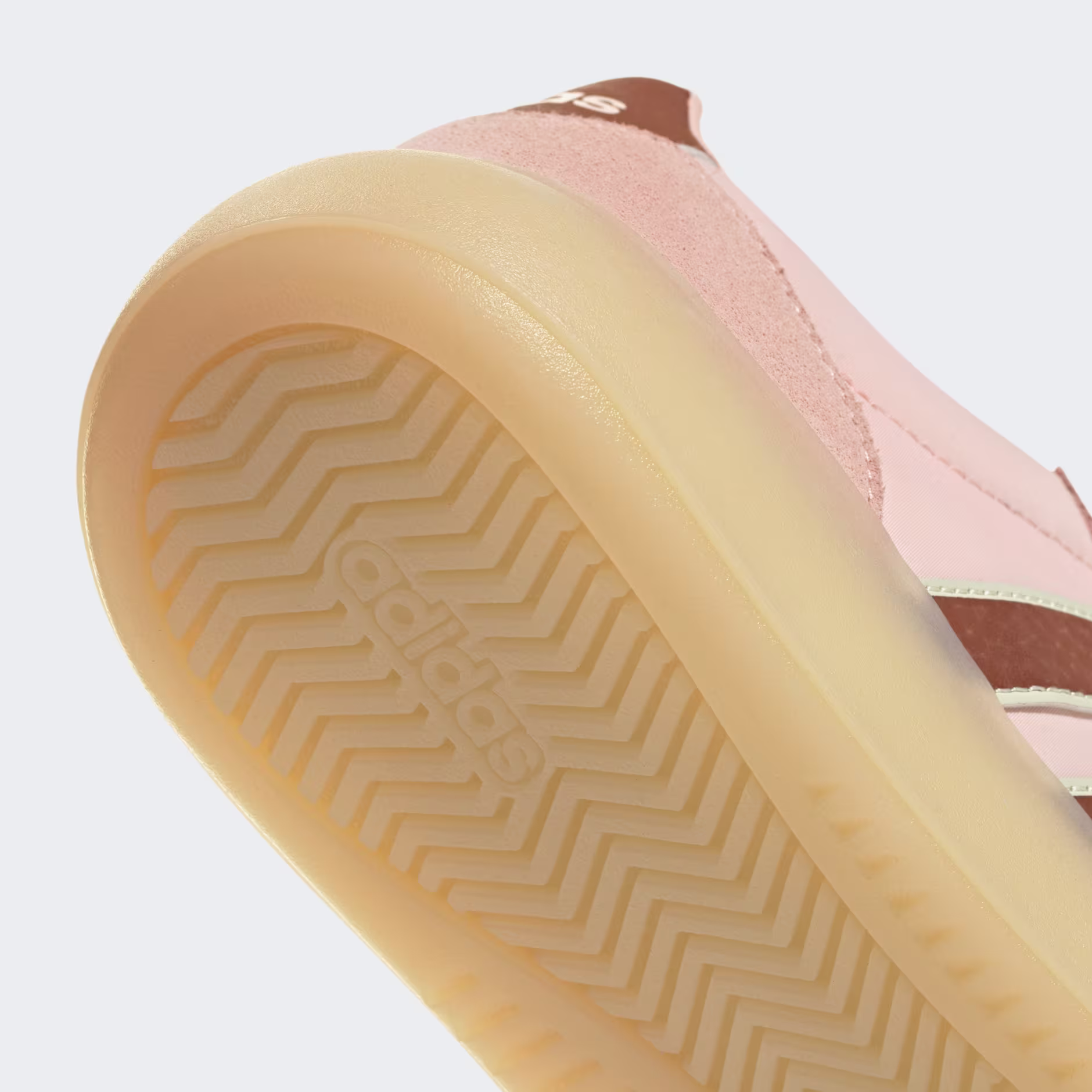 Adidas ქალის სპორტული ფეხსაცმელი