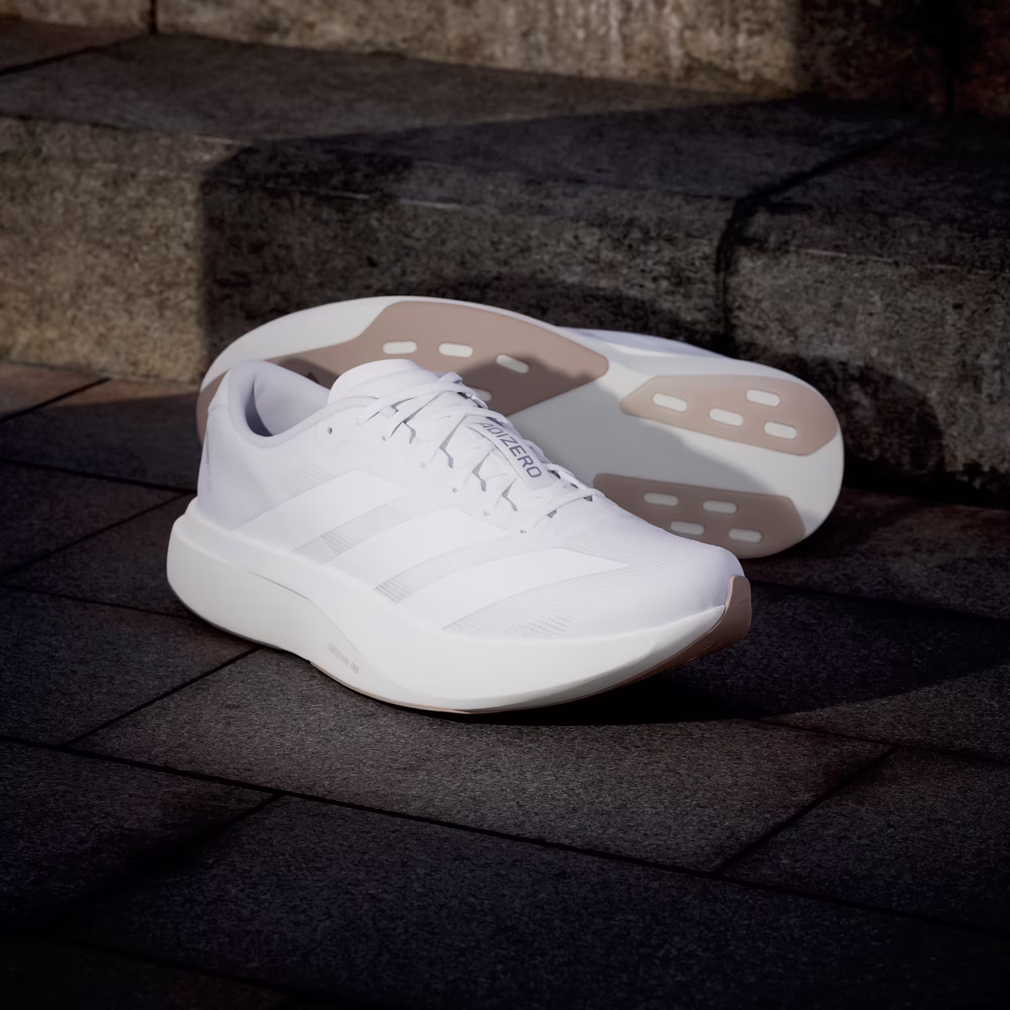 Adidas მამაკაცის სპორტული ფეხსაცმელი