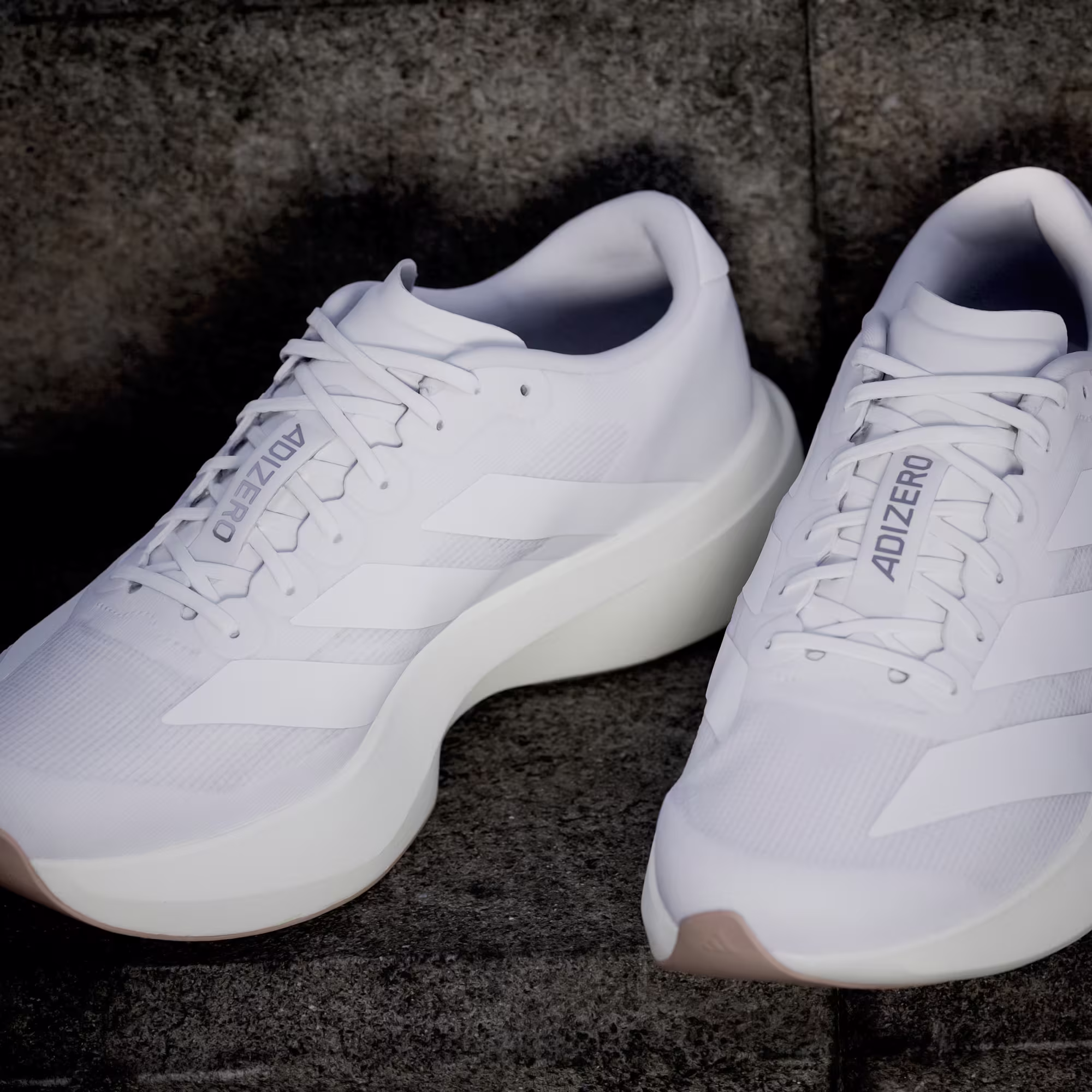 Adidas მამაკაცის სპორტული ფეხსაცმელი