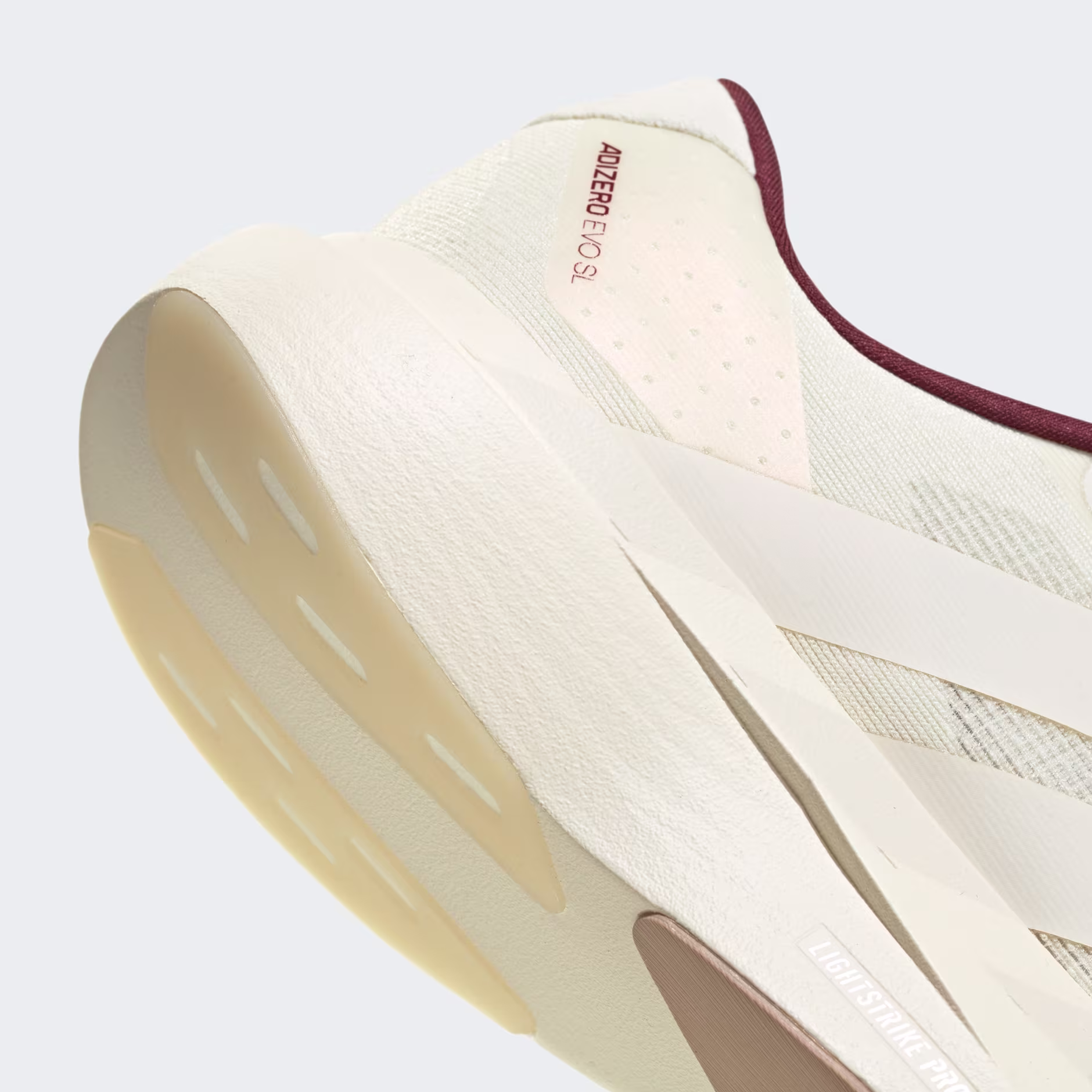 Adidas მამაკაცის სპორტული ფეხსაცმელი