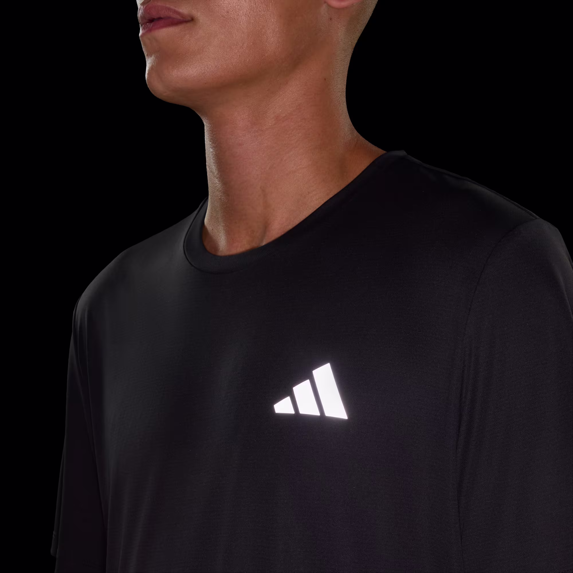 Adidas მამაკაცის მაისური