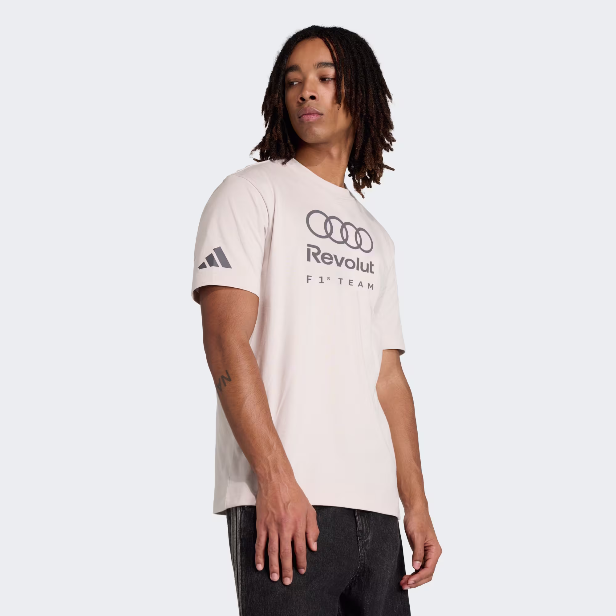 Adidas მამაკაცის მაისური