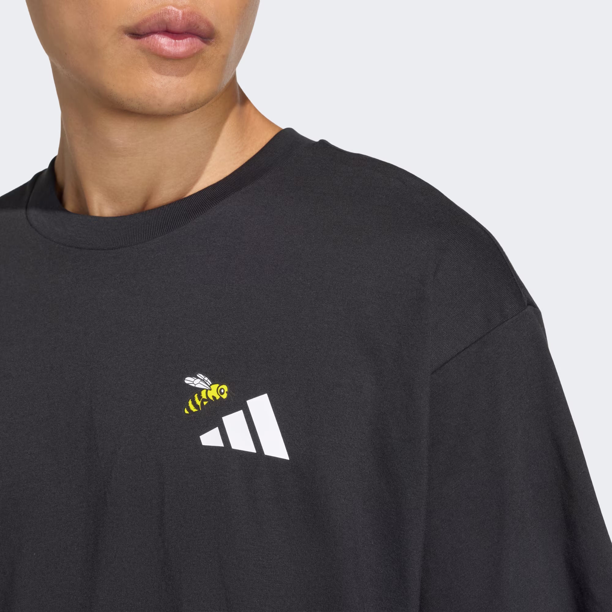 Adidas მამაკაცის მაისური