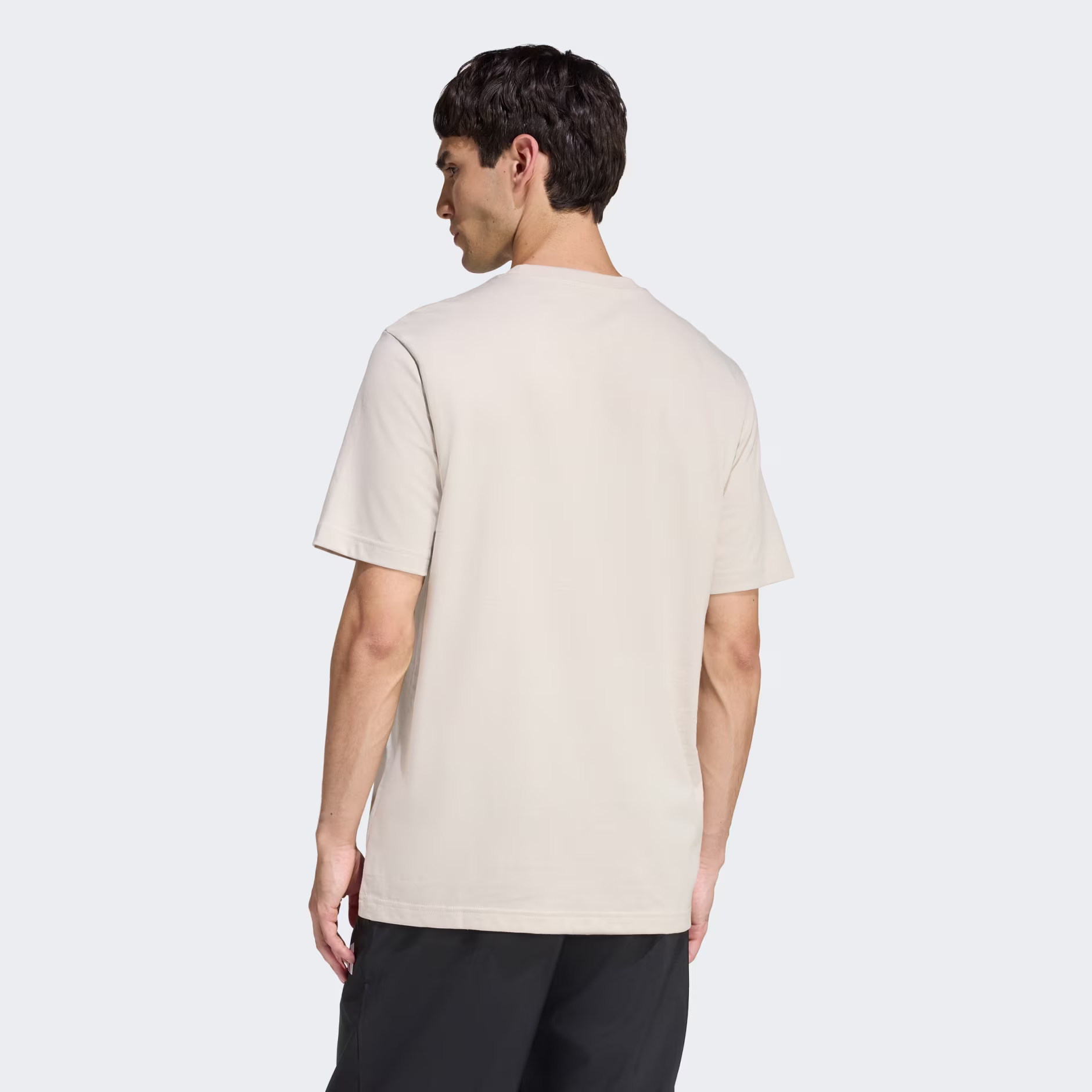 Adidas მამაკაცის მაისური