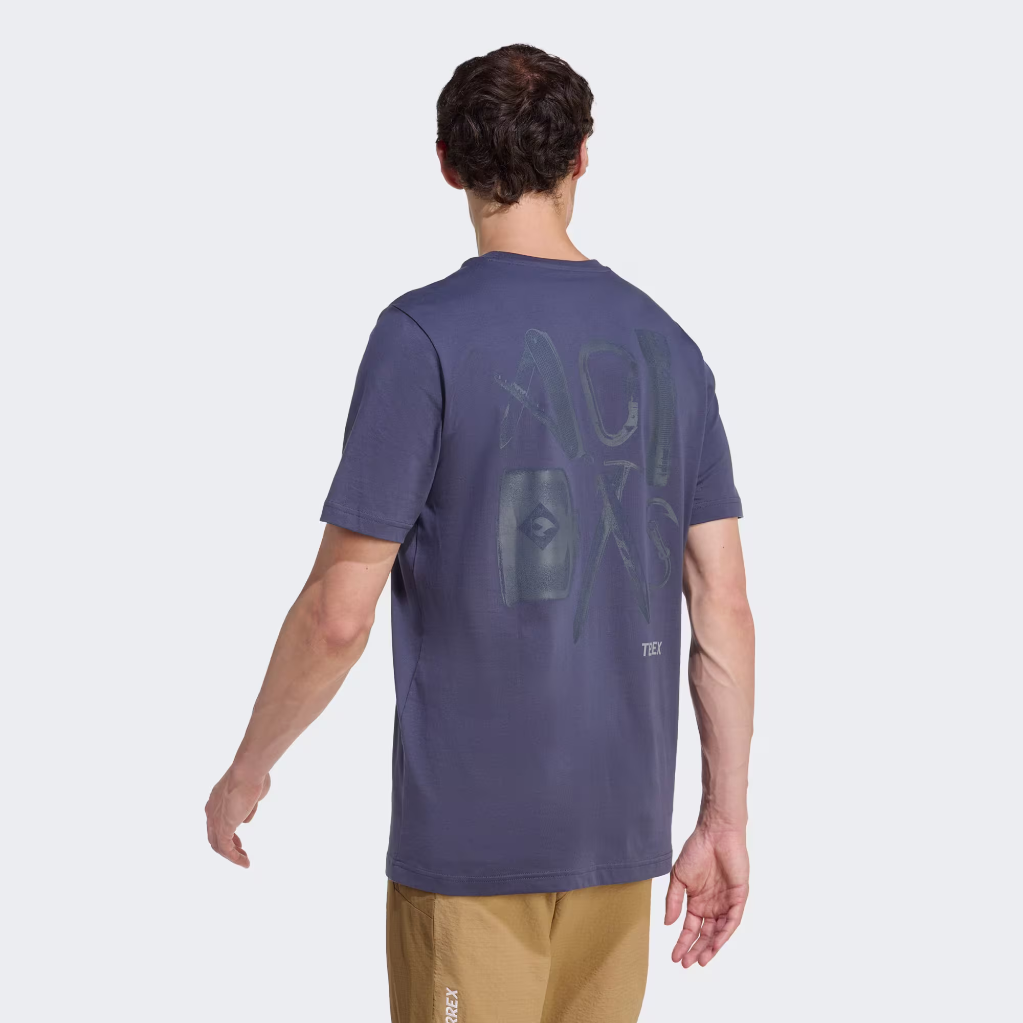 Adidas მამაკაცის მაისური