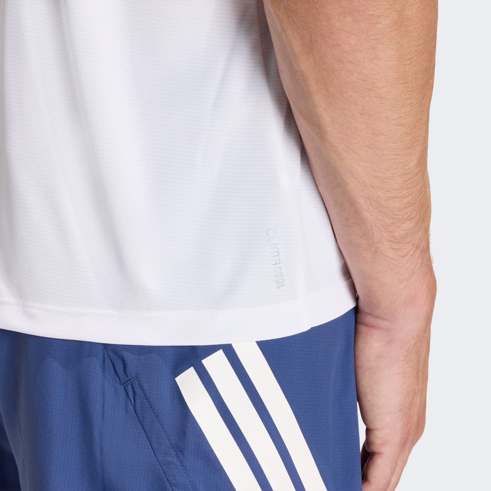 Adidas მამაკაცის მაისური