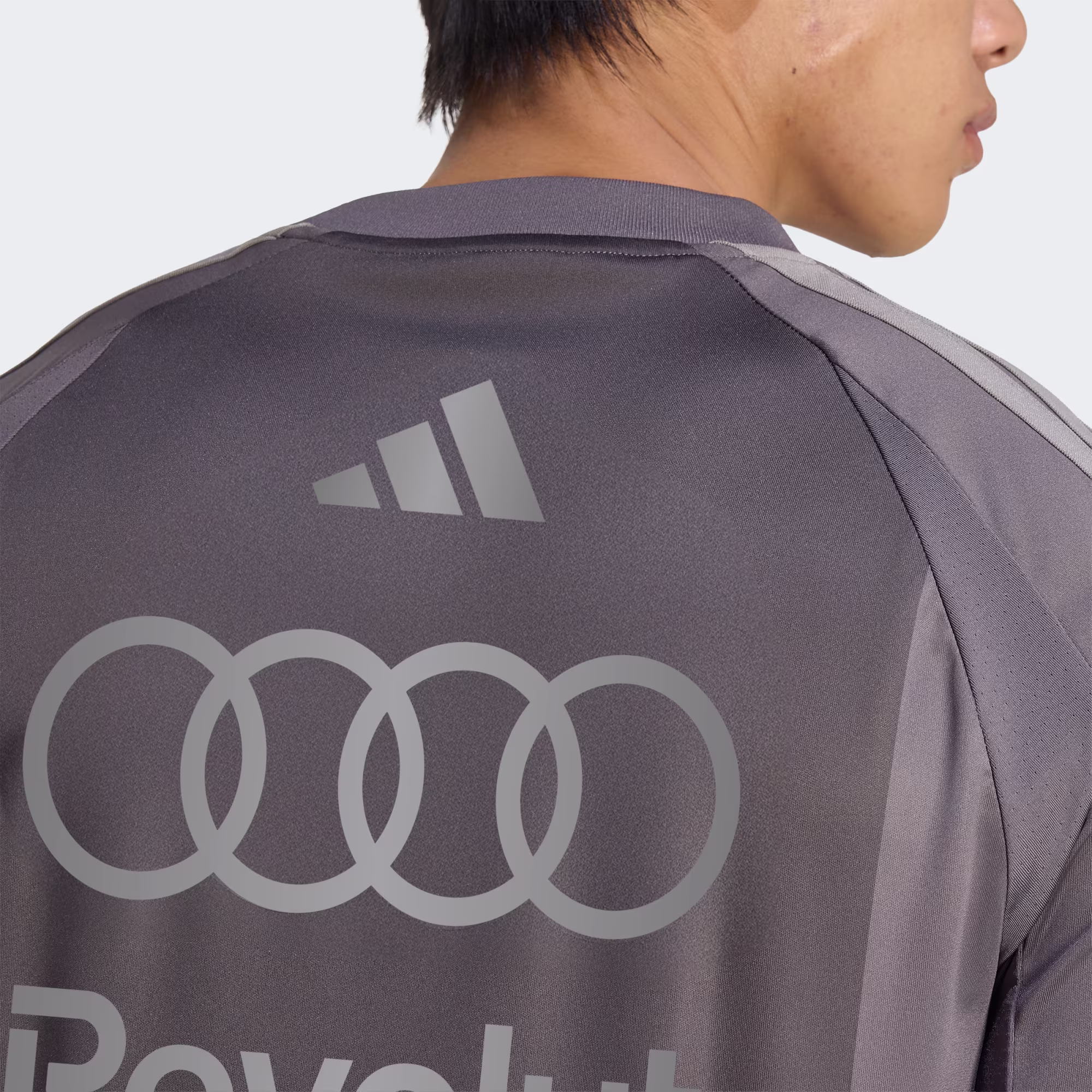 Adidas მამაკაცის მაისური