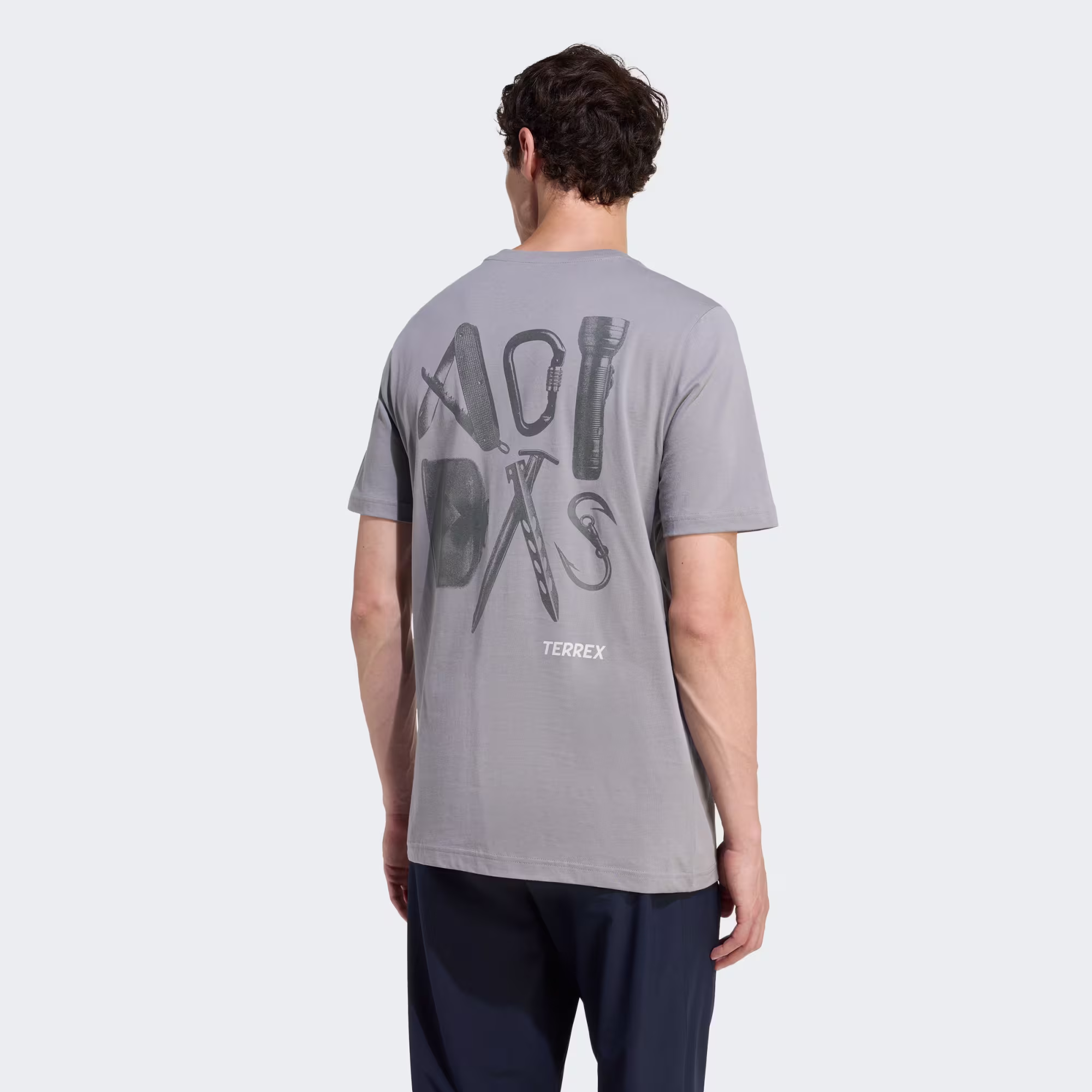 Adidas მამაკაცის მაისური