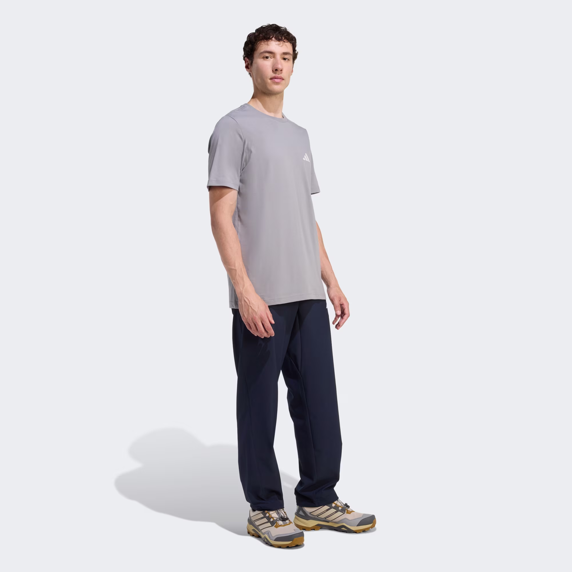 Adidas მამაკაცის მაისური