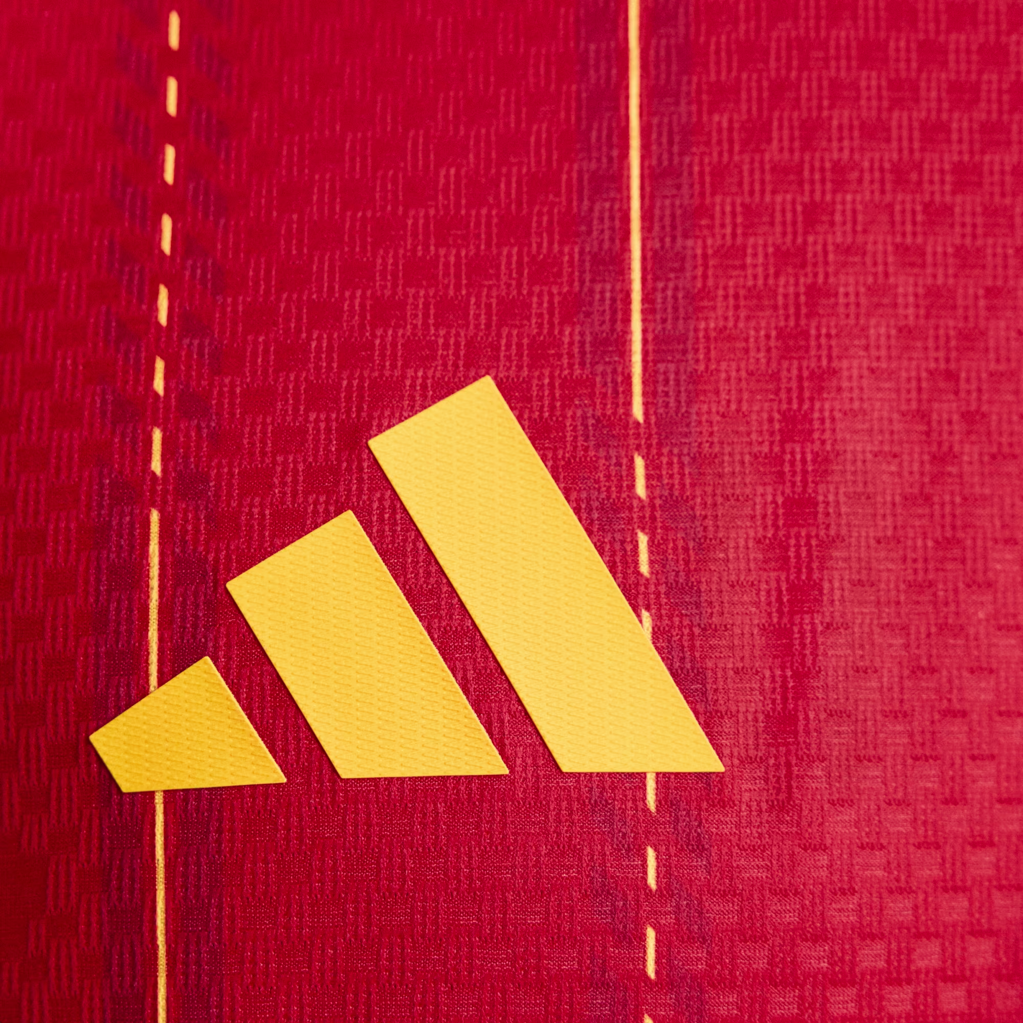 Adidas მამაკაცის მაისური