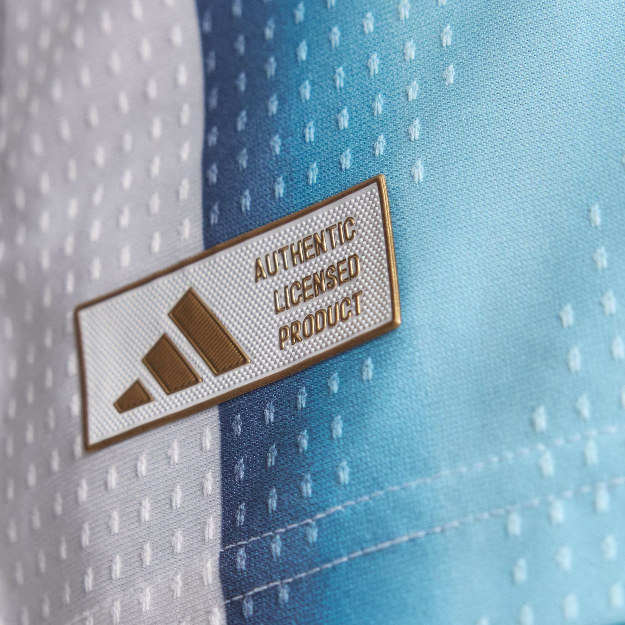 Adidas მამაკაცის მაისური
