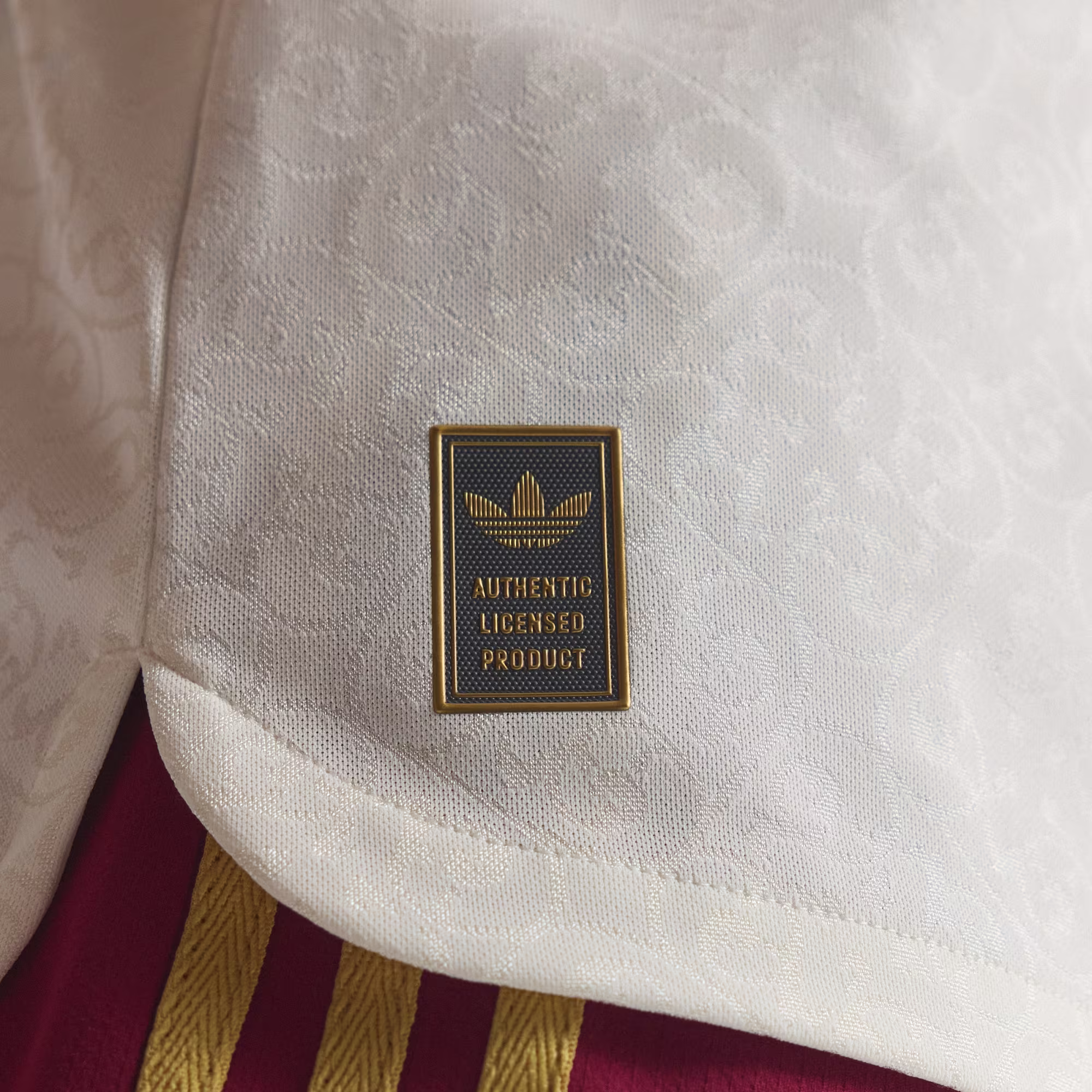 Adidas მამაკაცის მაისური