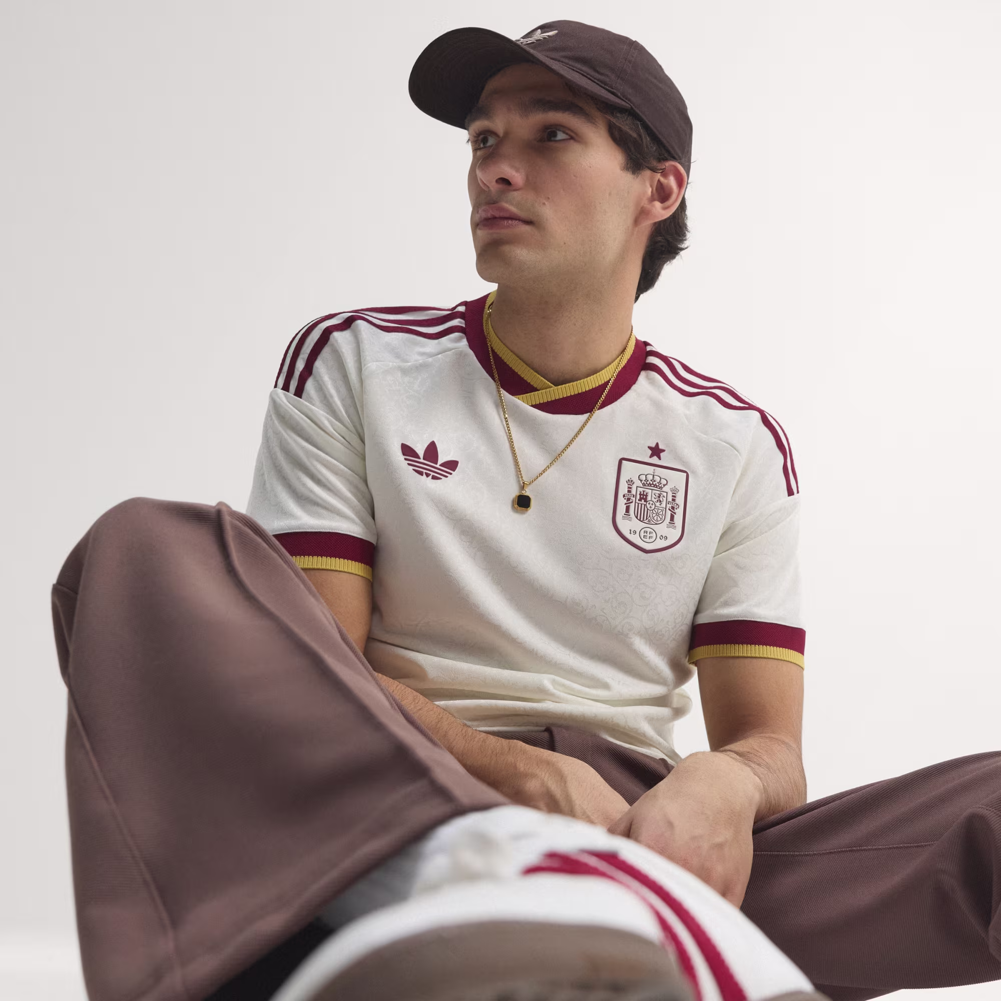 Adidas მამაკაცის მაისური