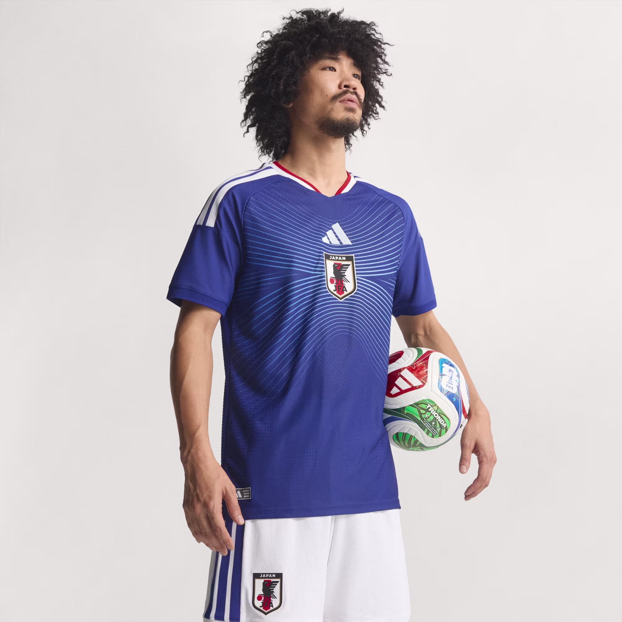 Adidas მამაკაცის მაისური