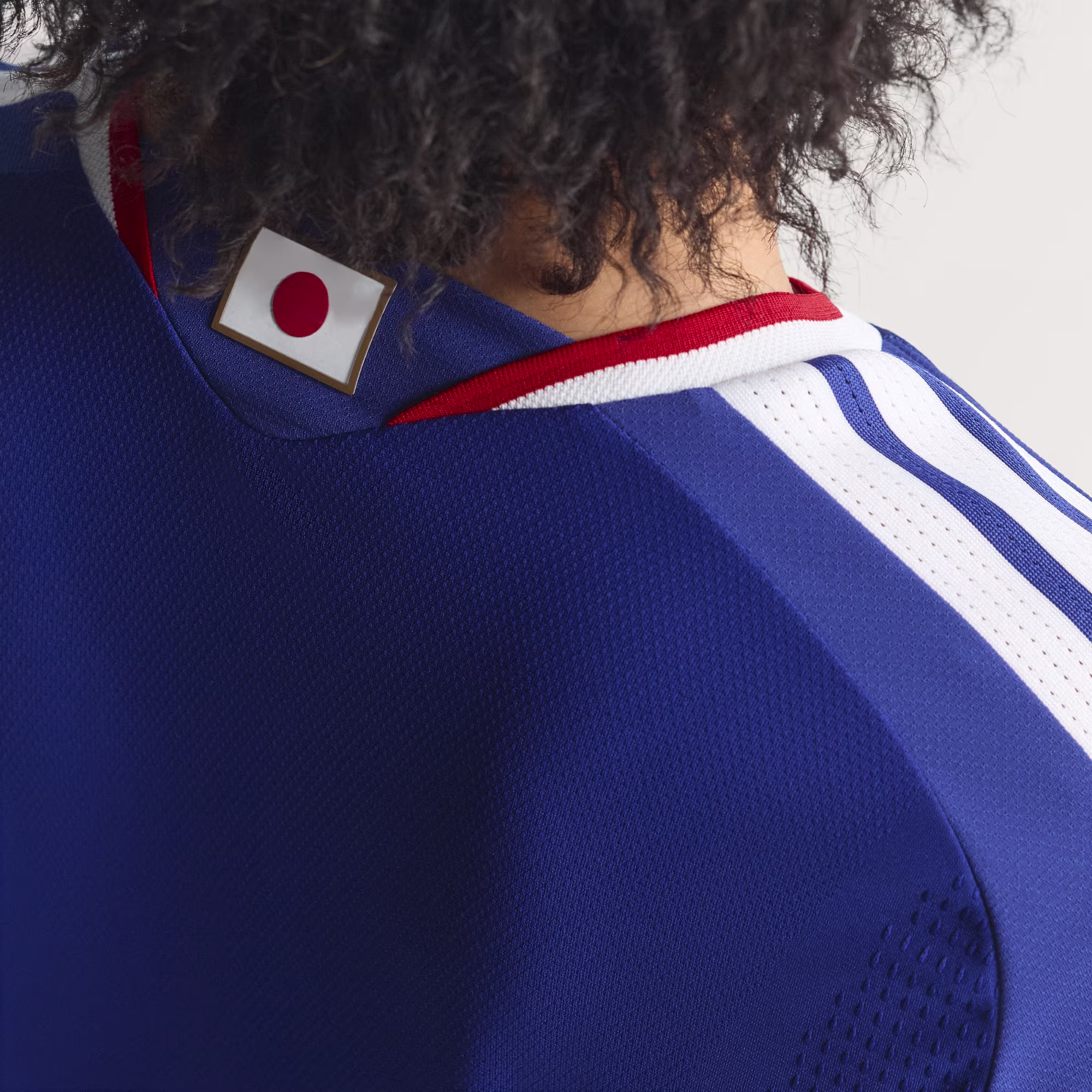 Adidas მამაკაცის მაისური