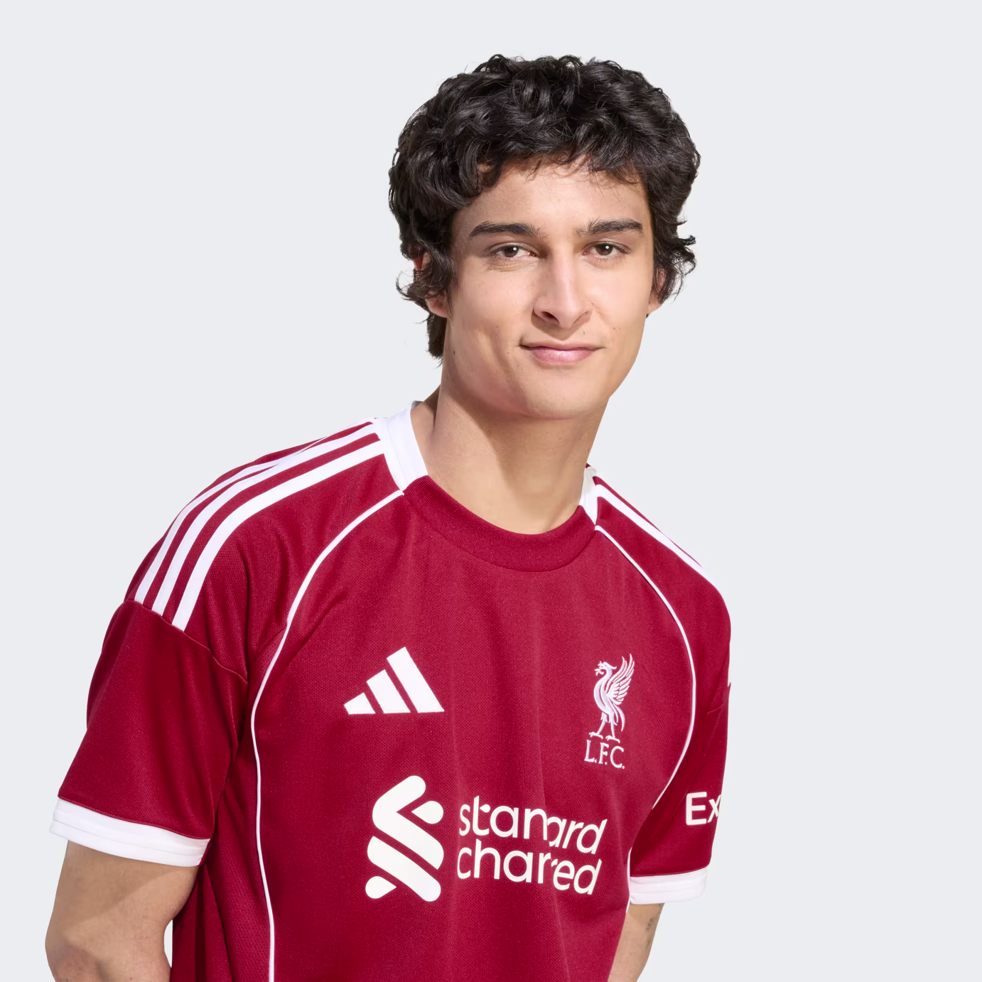 Adidas მამაკაცის მაისური