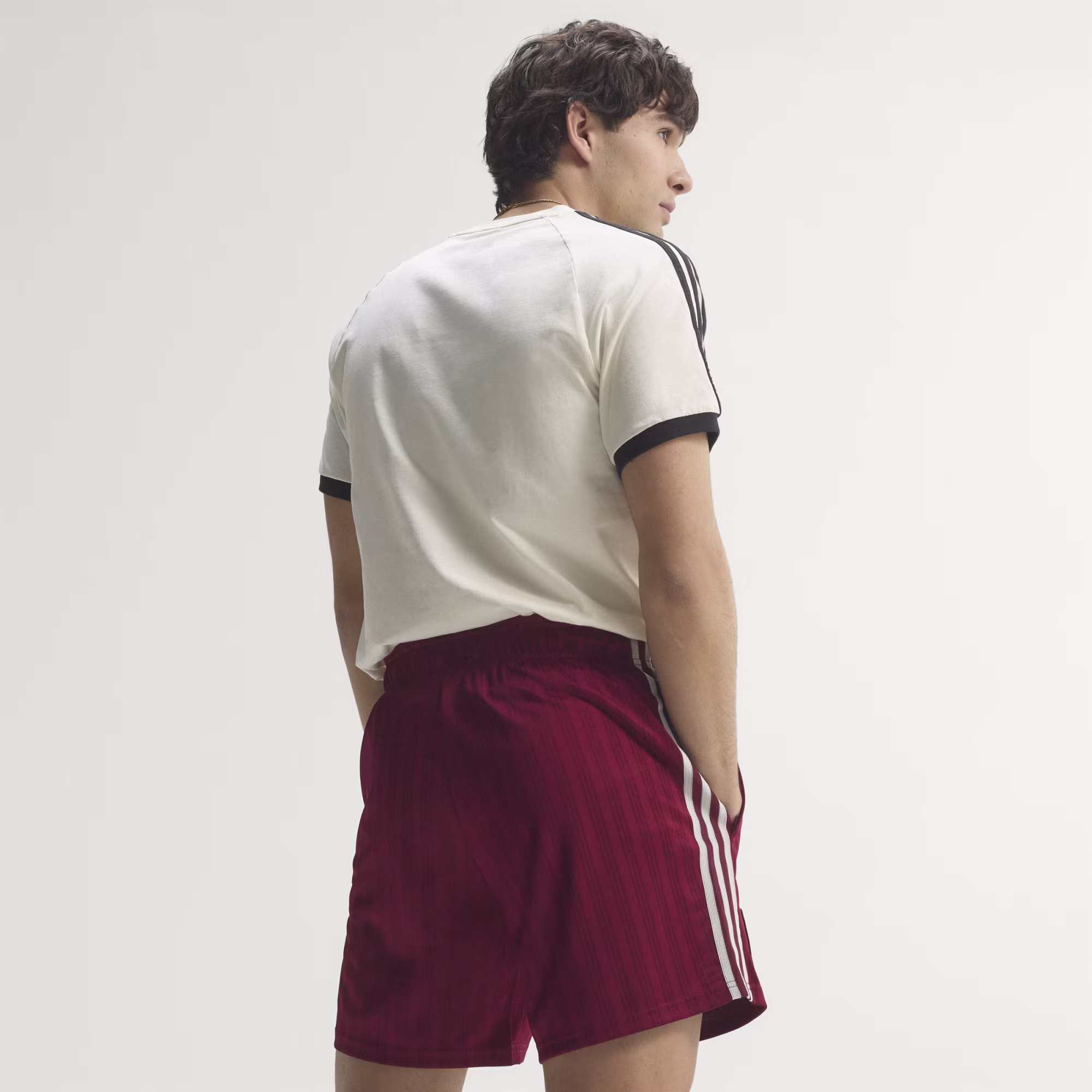 Adidas მამაკაცის შორტი