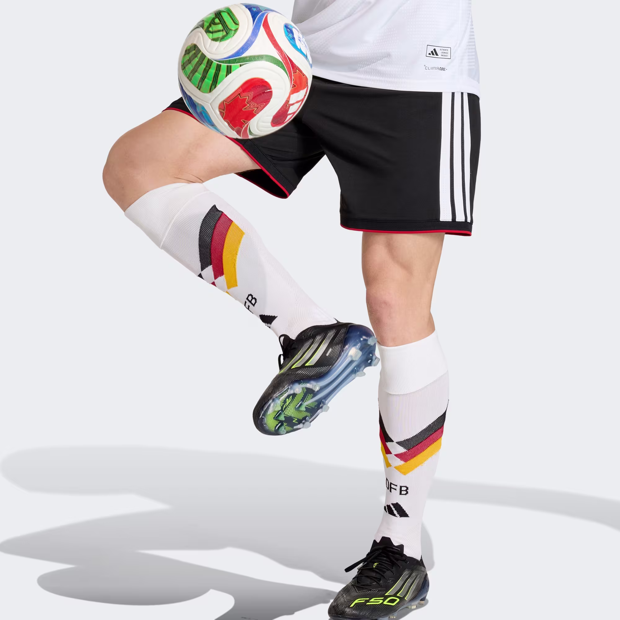 Adidas მამაკაცის შორტი