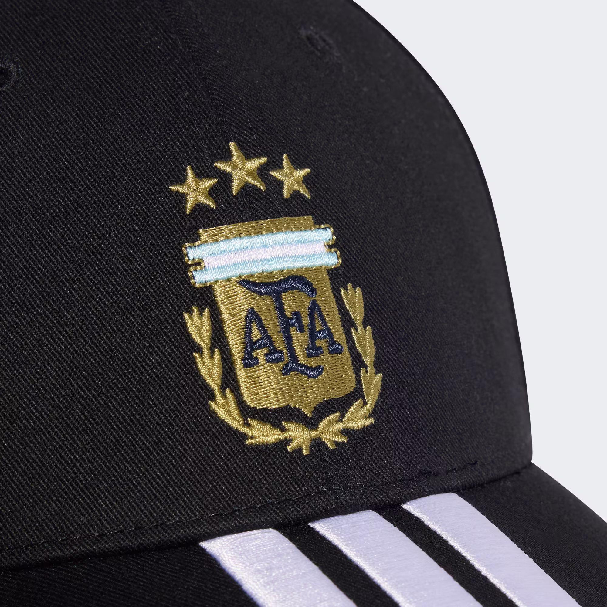 Adidas ქუდი