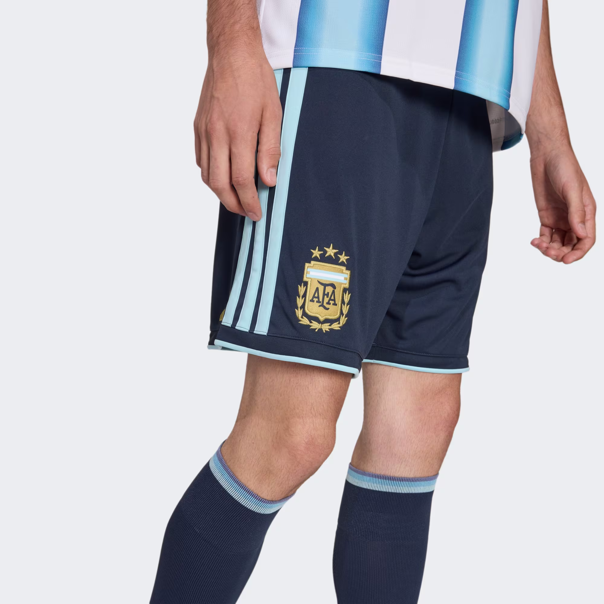 Adidas მამაკაცის შორტი